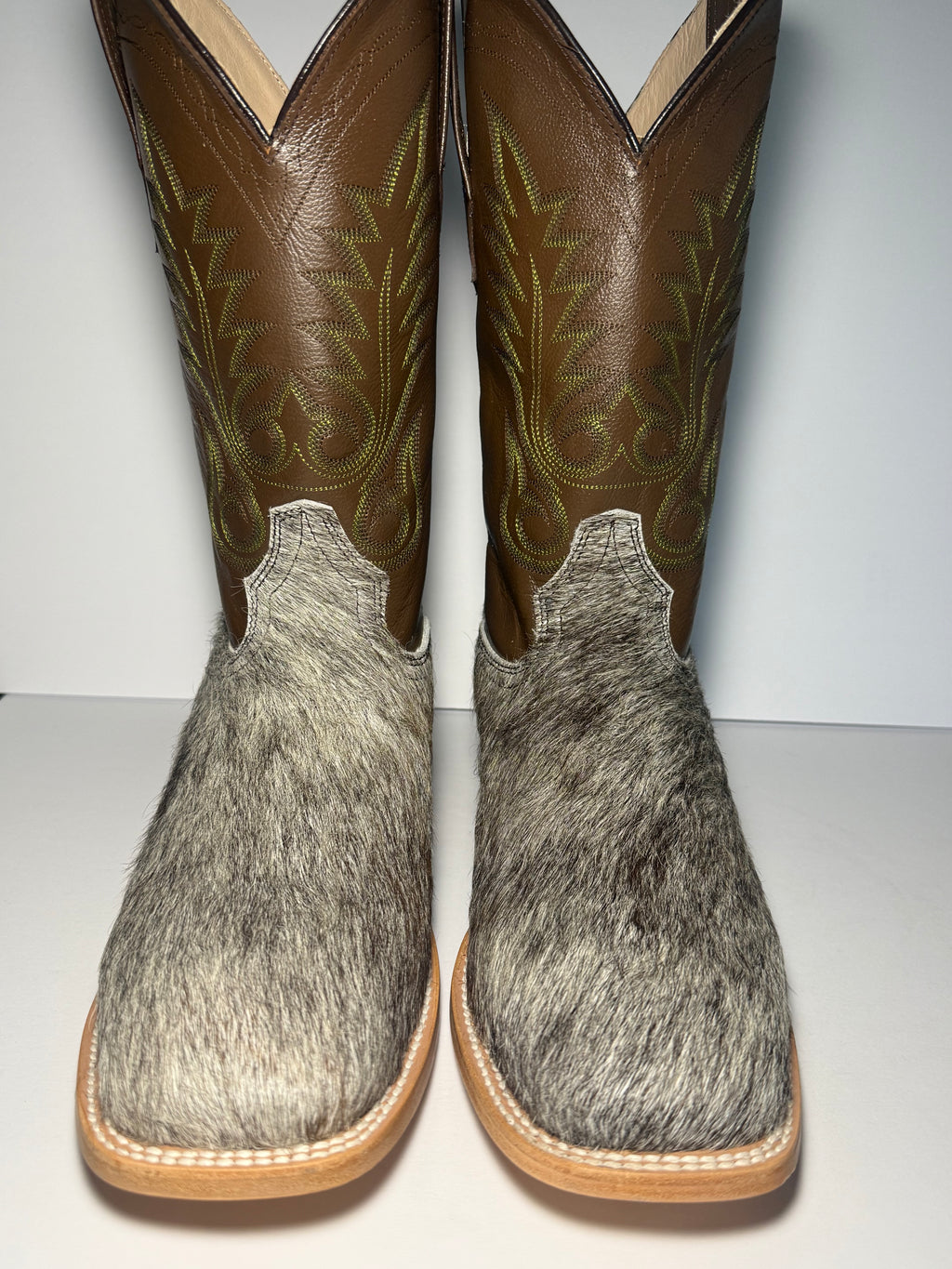 Cowhide Size 10.5