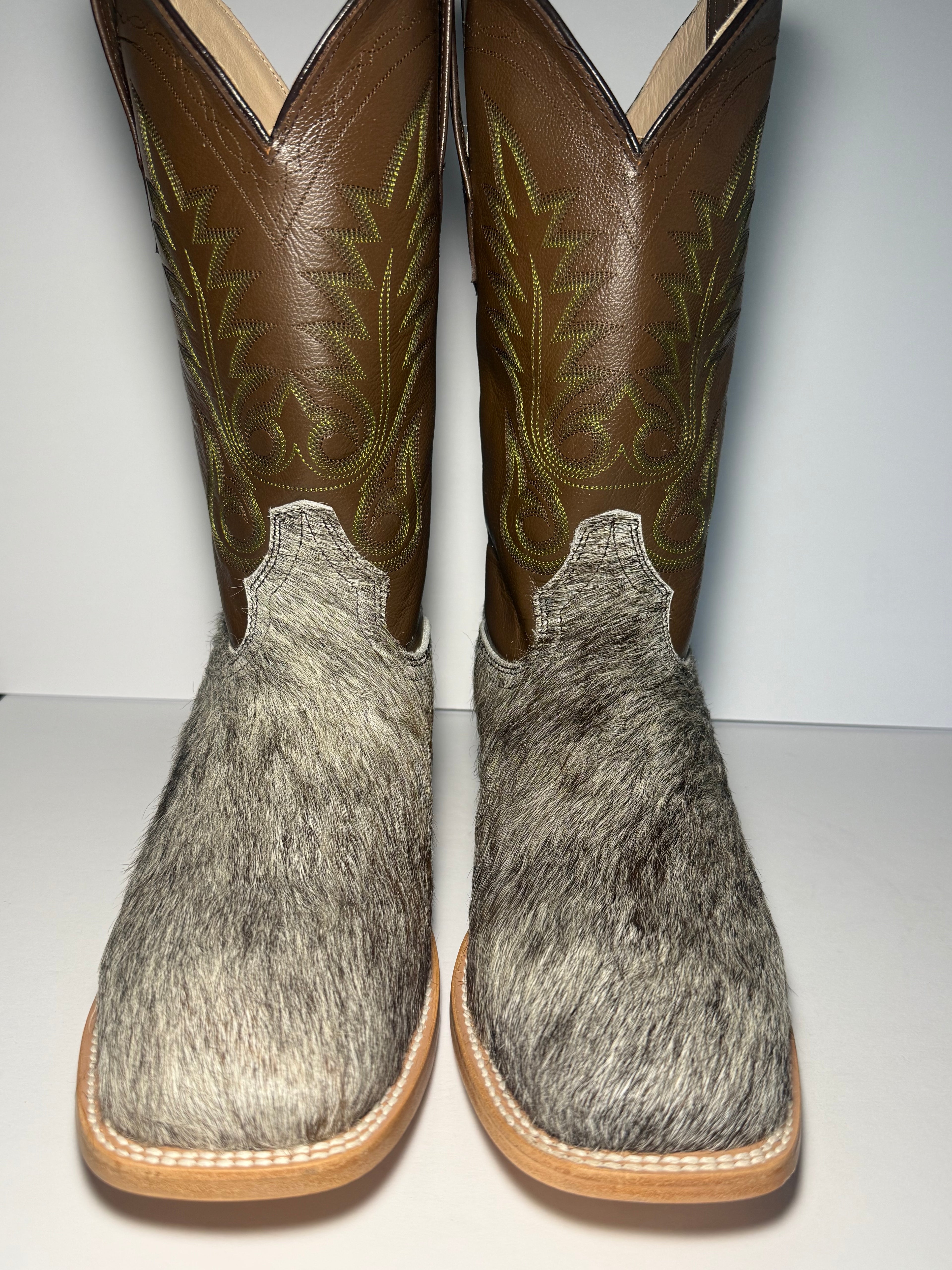 Cowhide Size 10.5