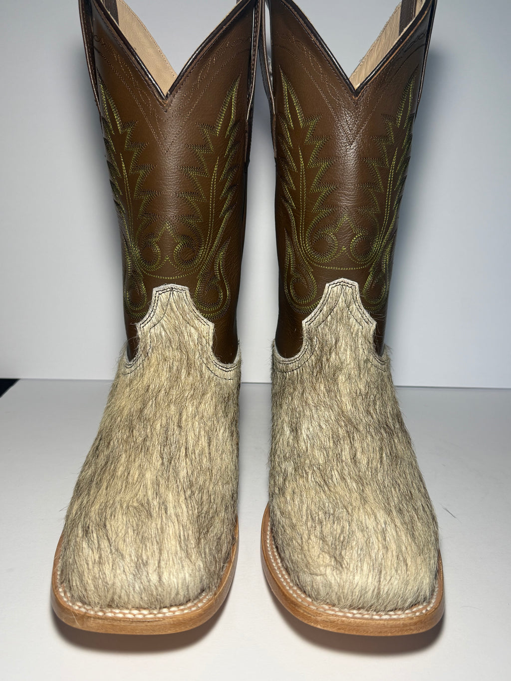 Cowhide Size 10.5