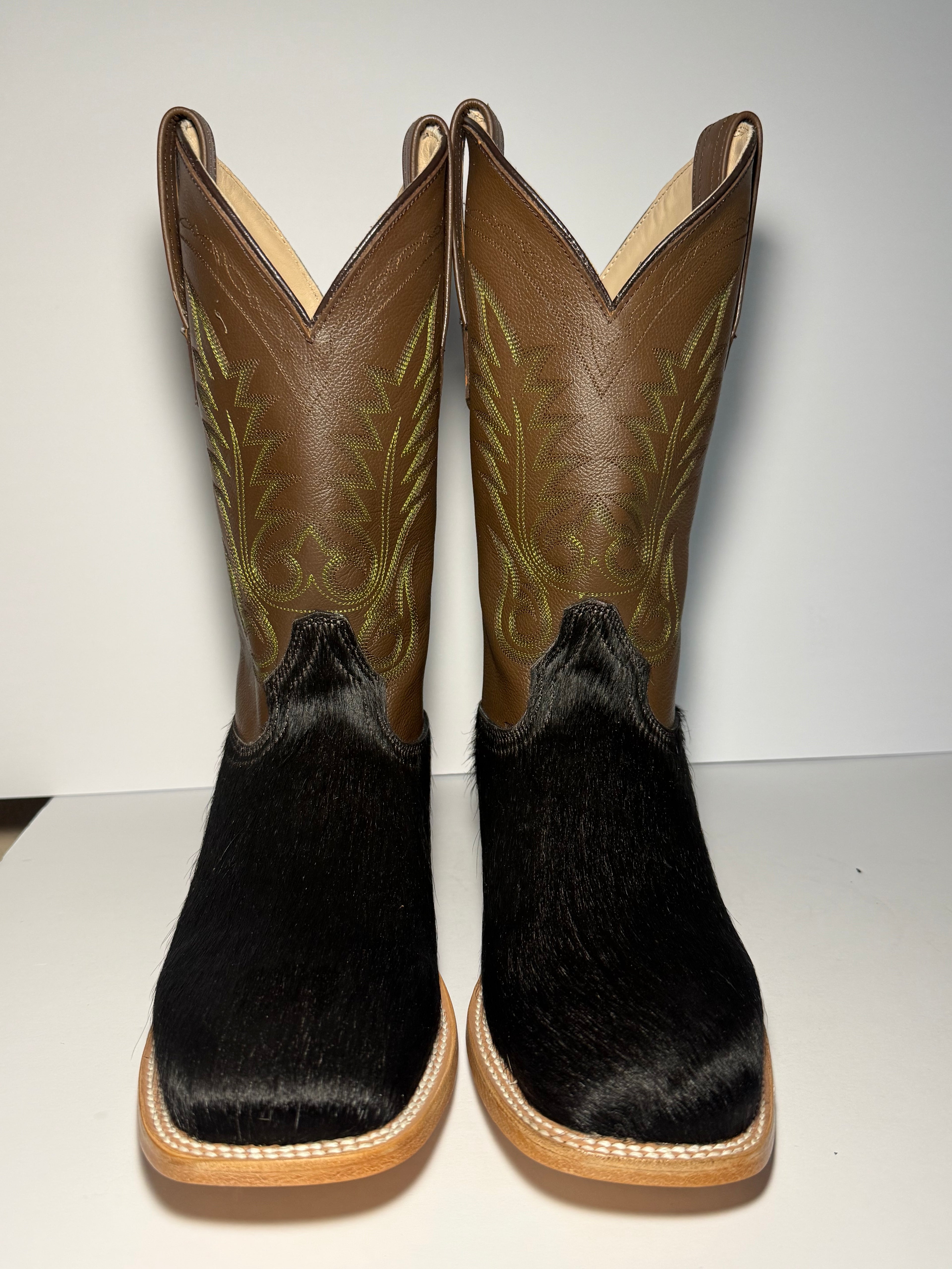 Cowhide Size 9.5