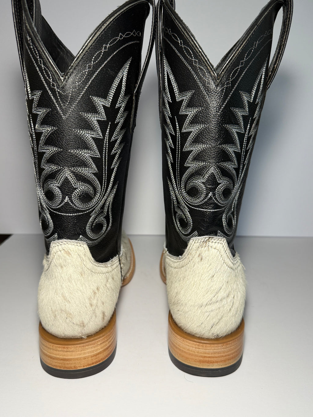 Cowhide Size 9