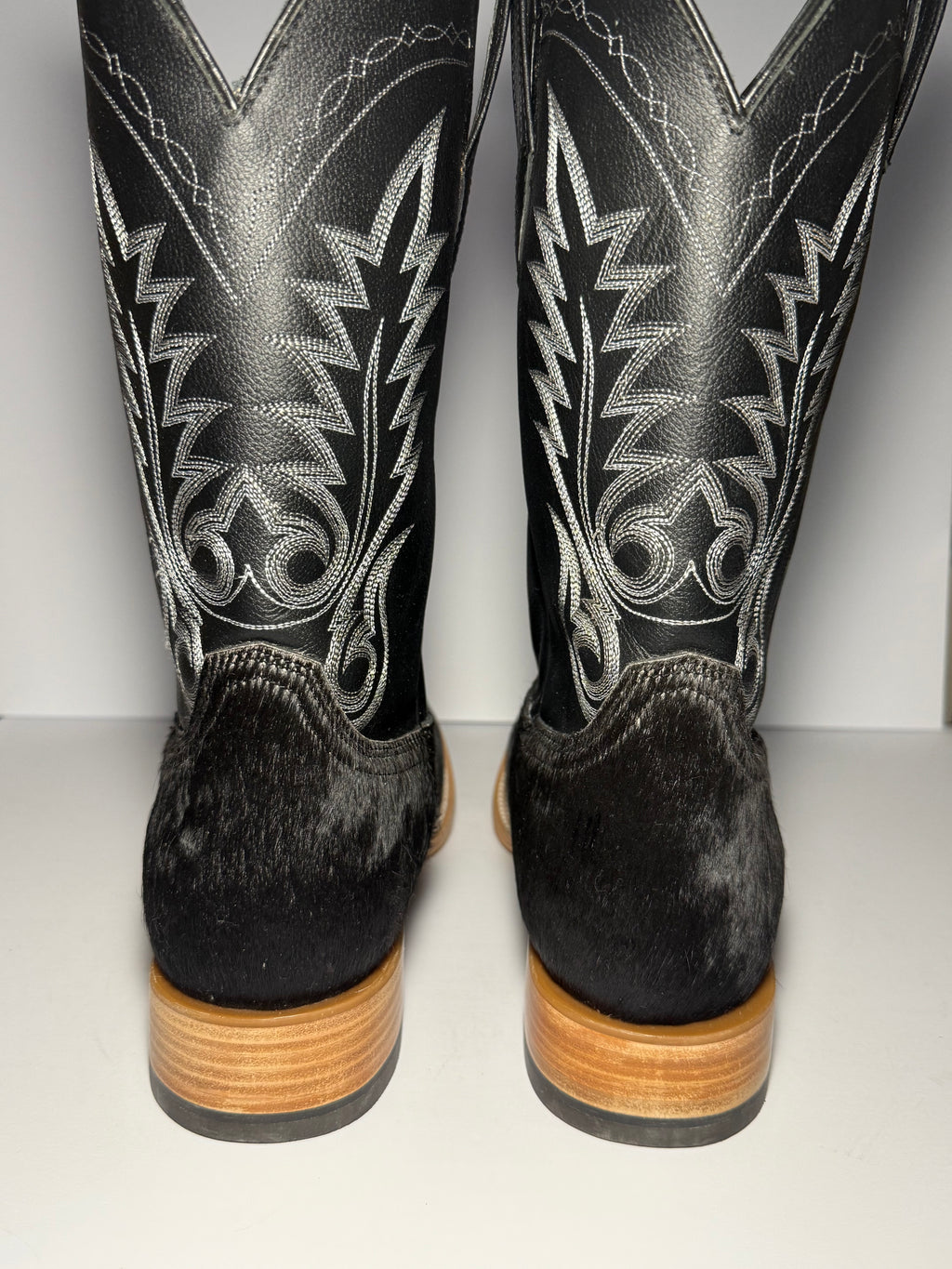 Cowhide Size 11.5