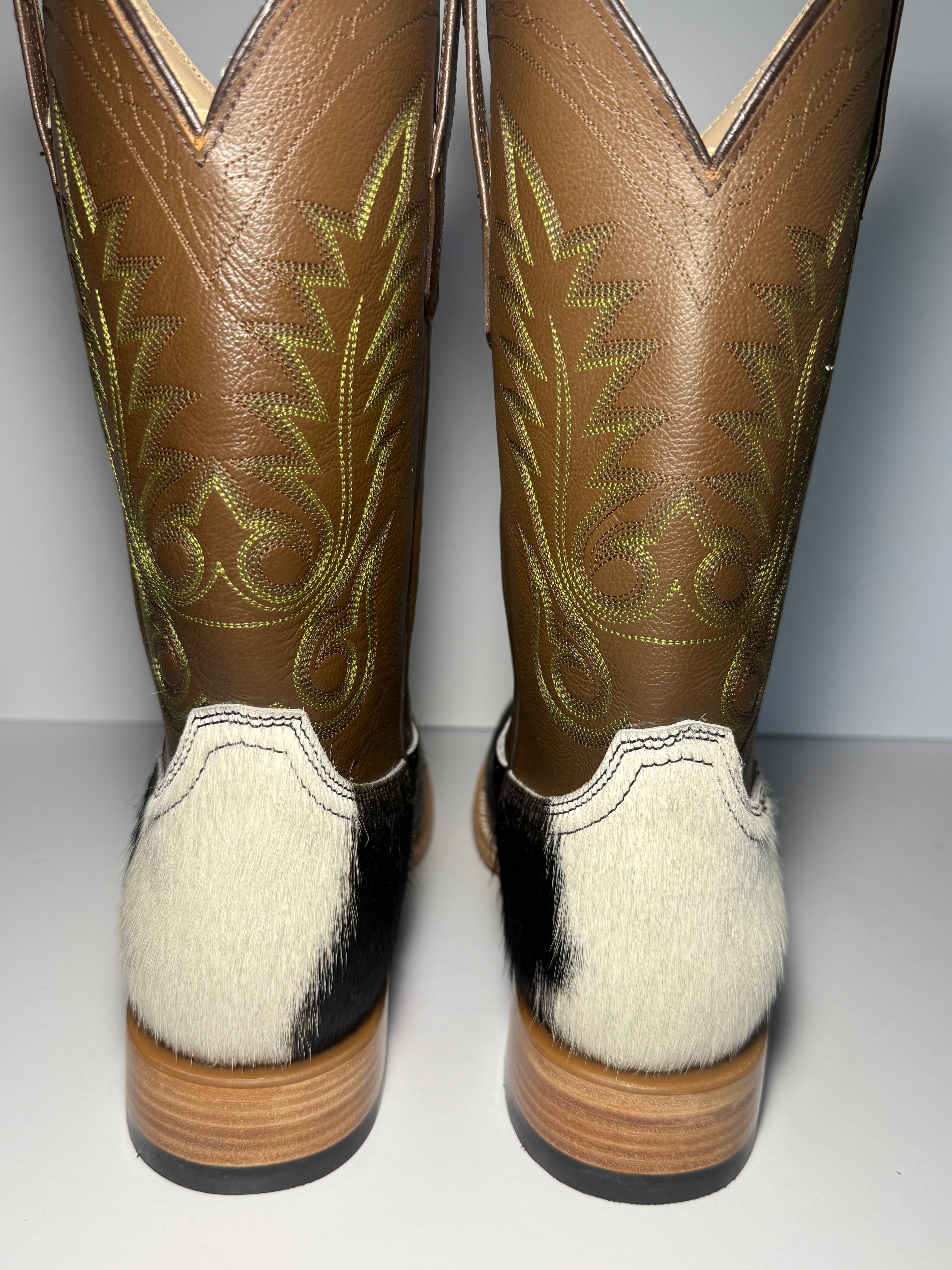 Cowhide Size 10.5