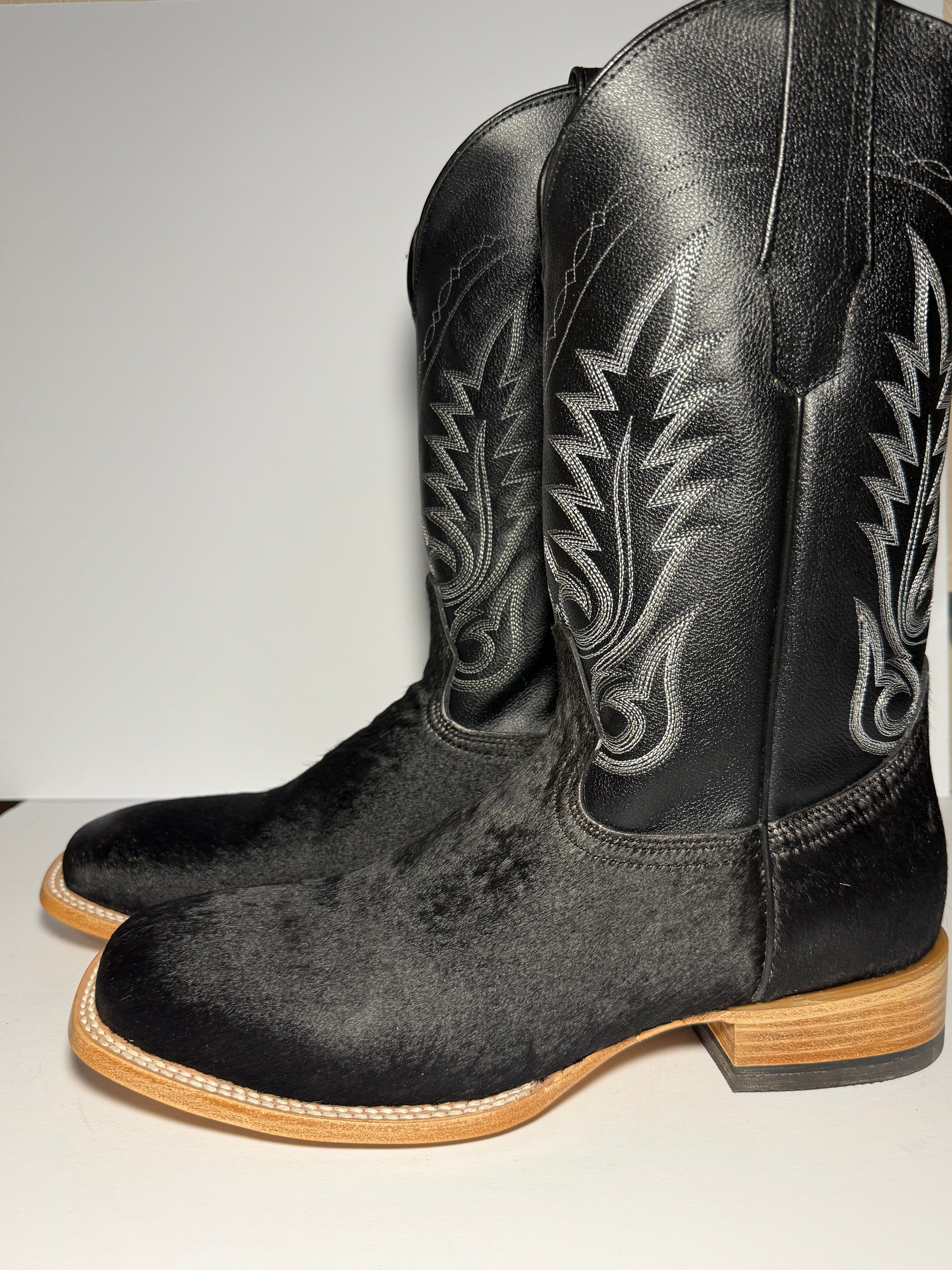 Cowhide Size 11.5