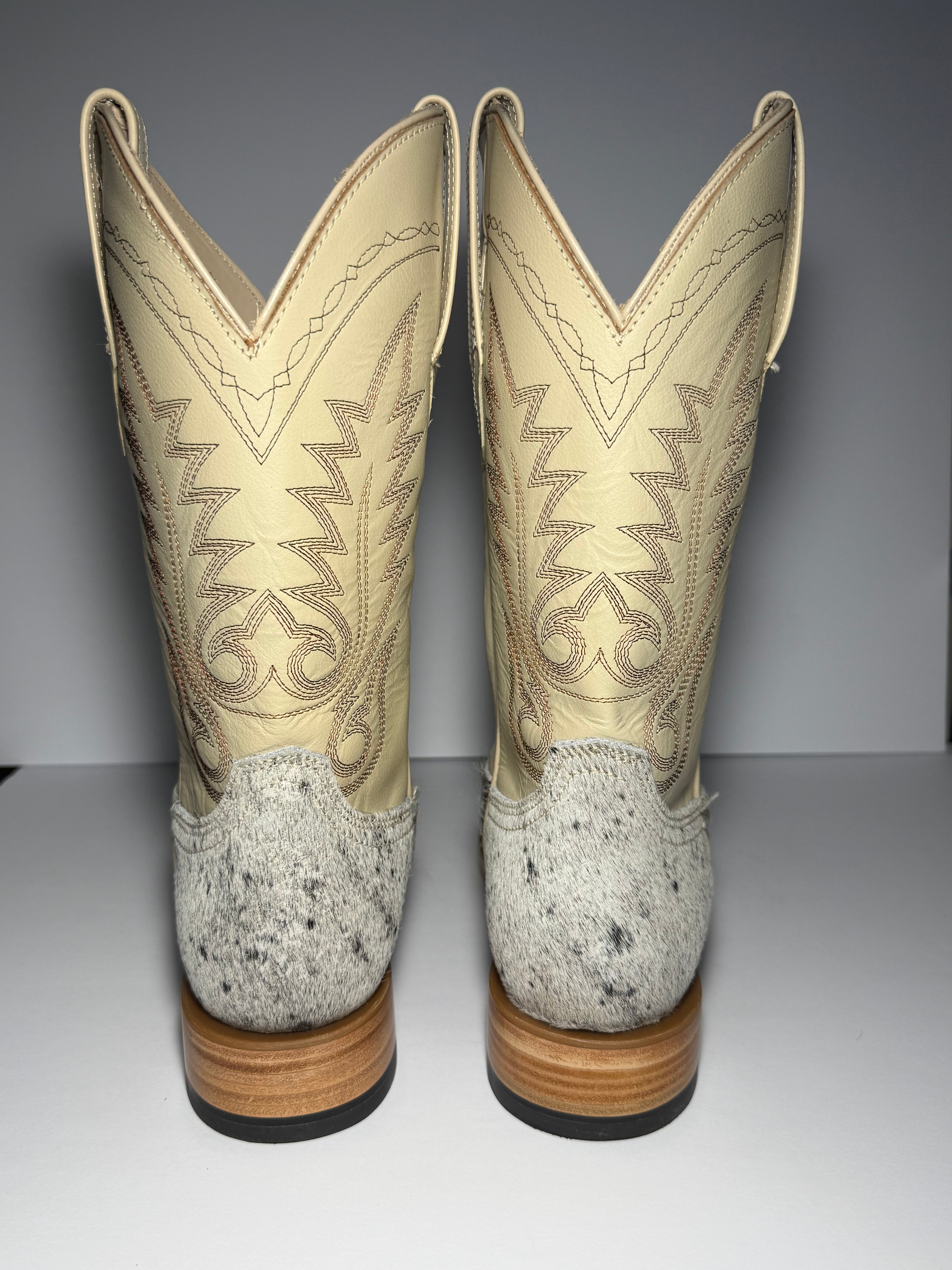 Cowhide Size 8.5