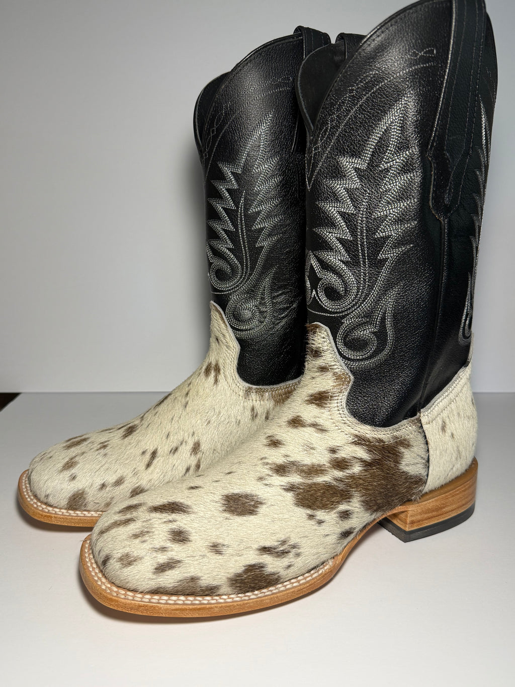 Cowhide Size 9