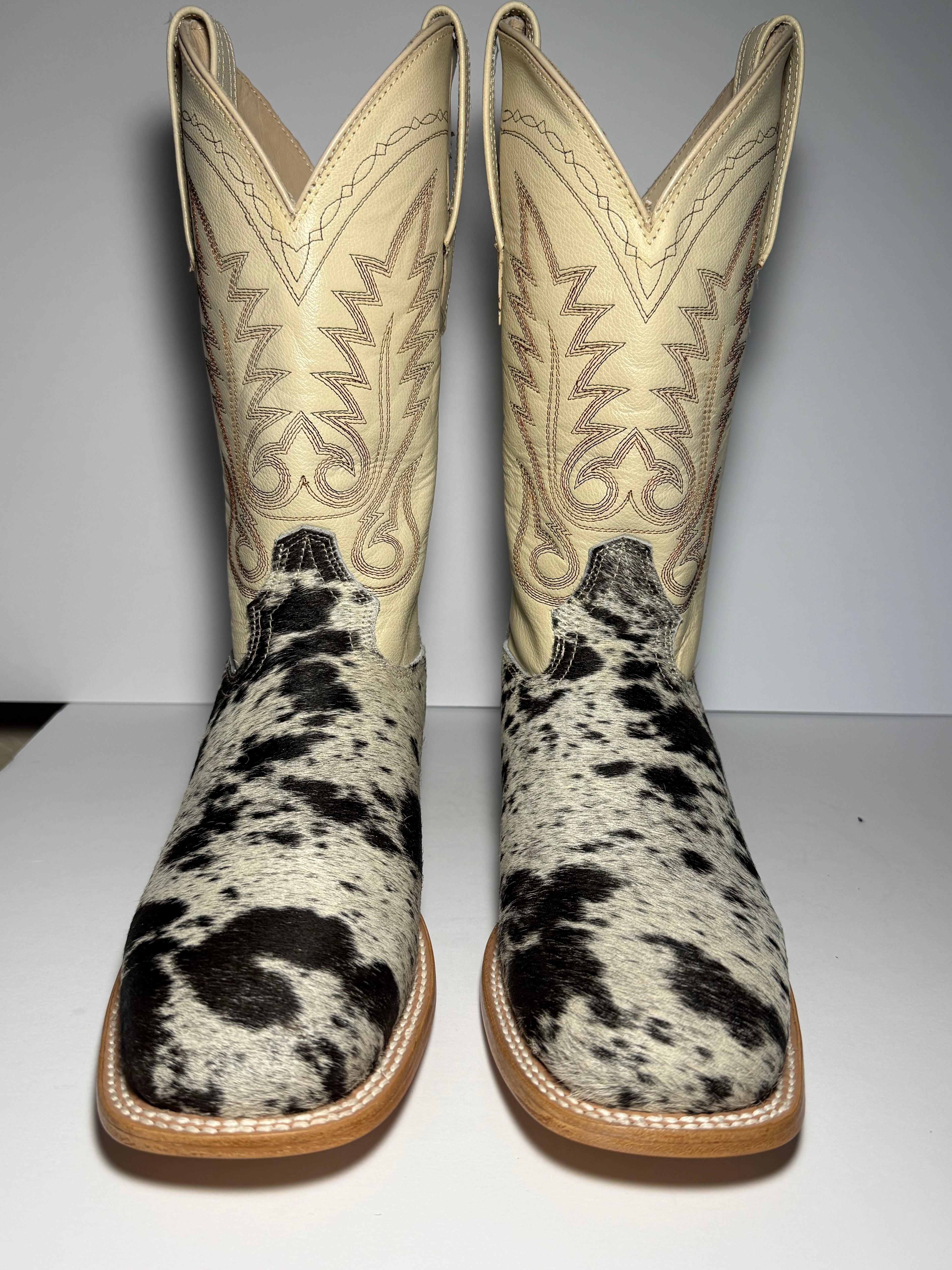 Cowhide Size 9.5