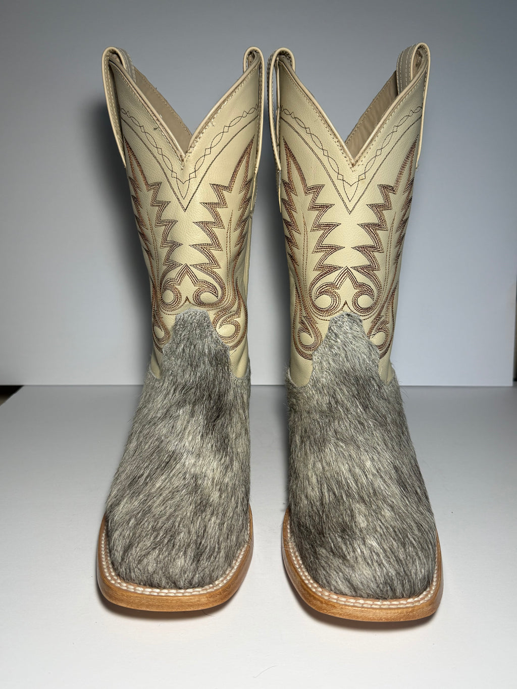 Cowhide Size 8.5