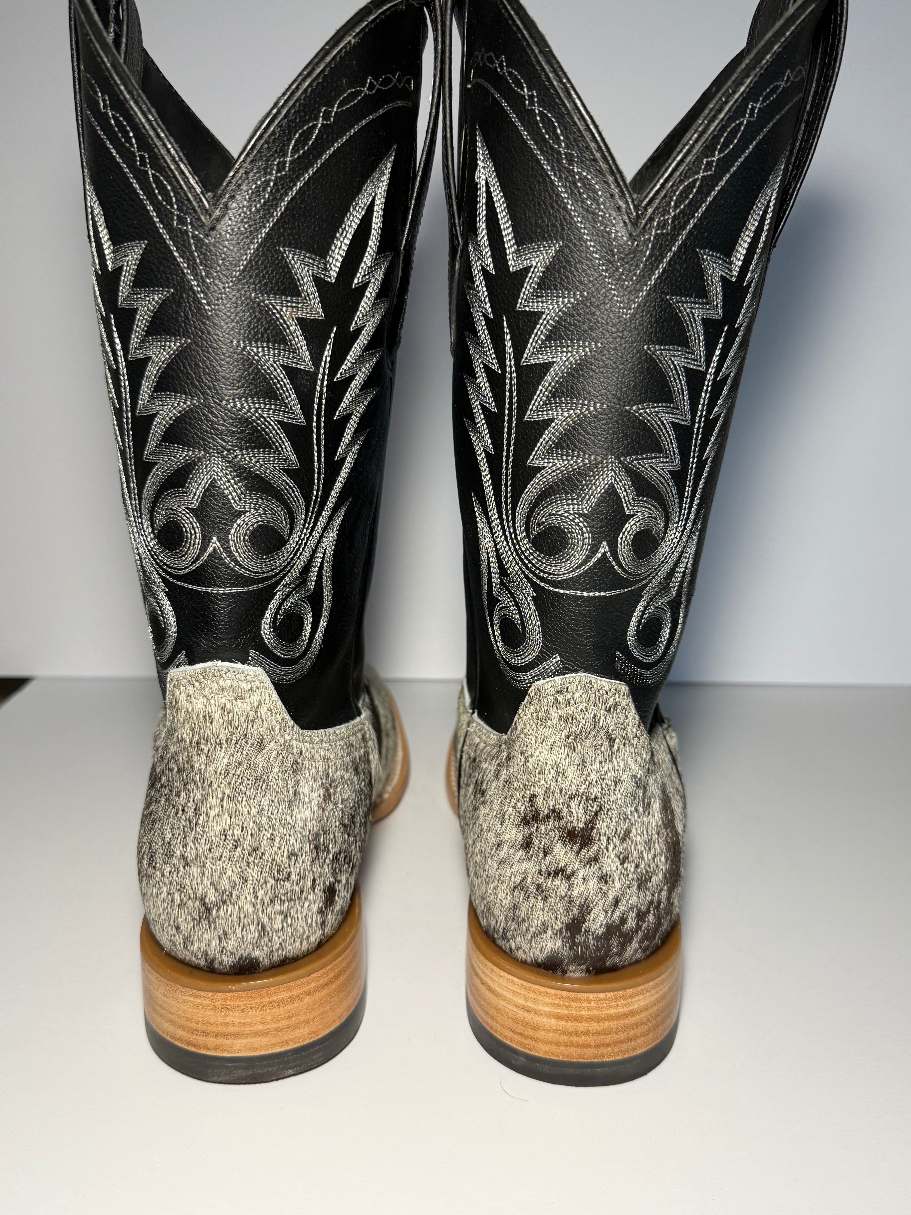 Cowhide Size 9