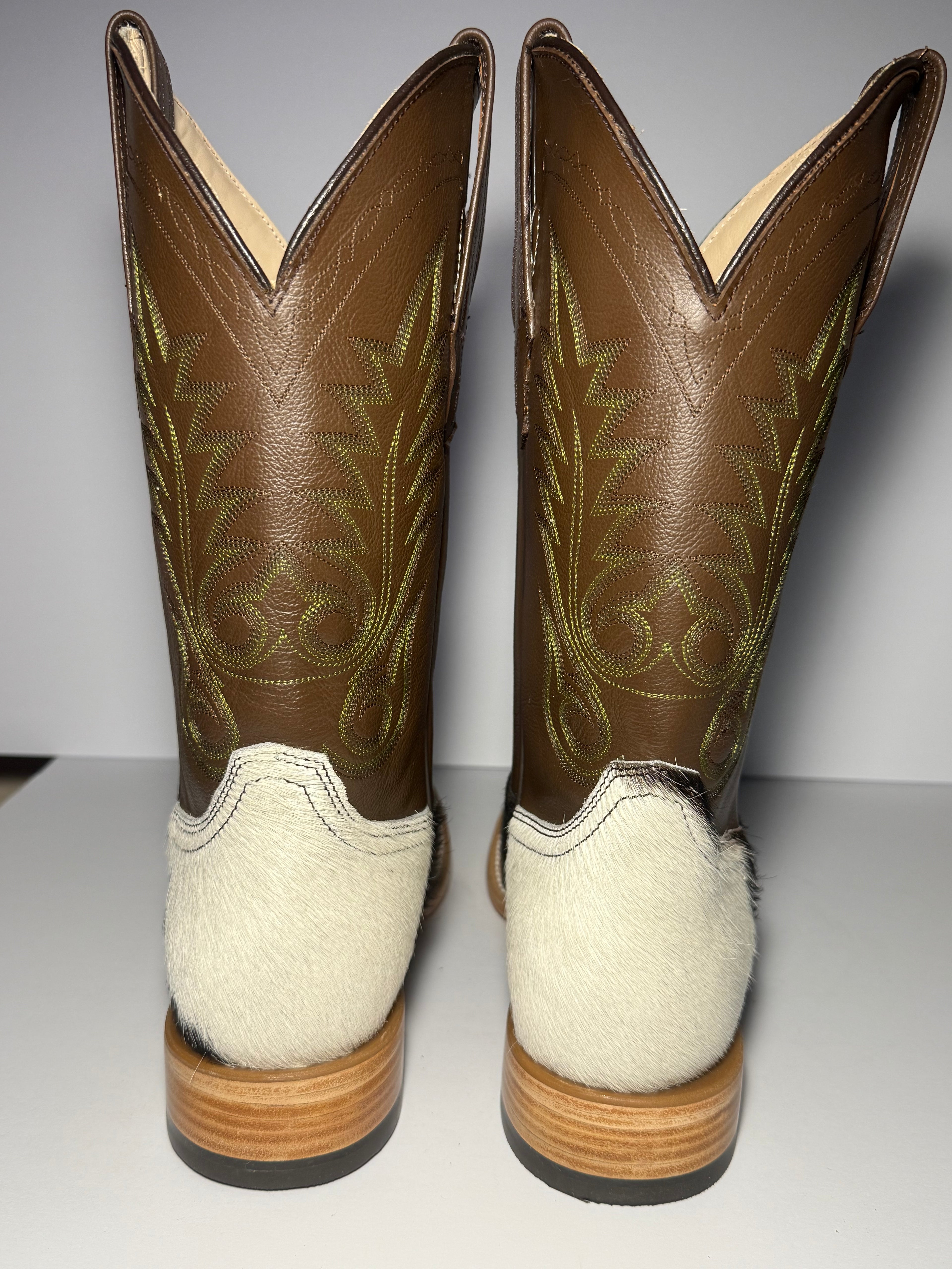 Cowhide Size 9