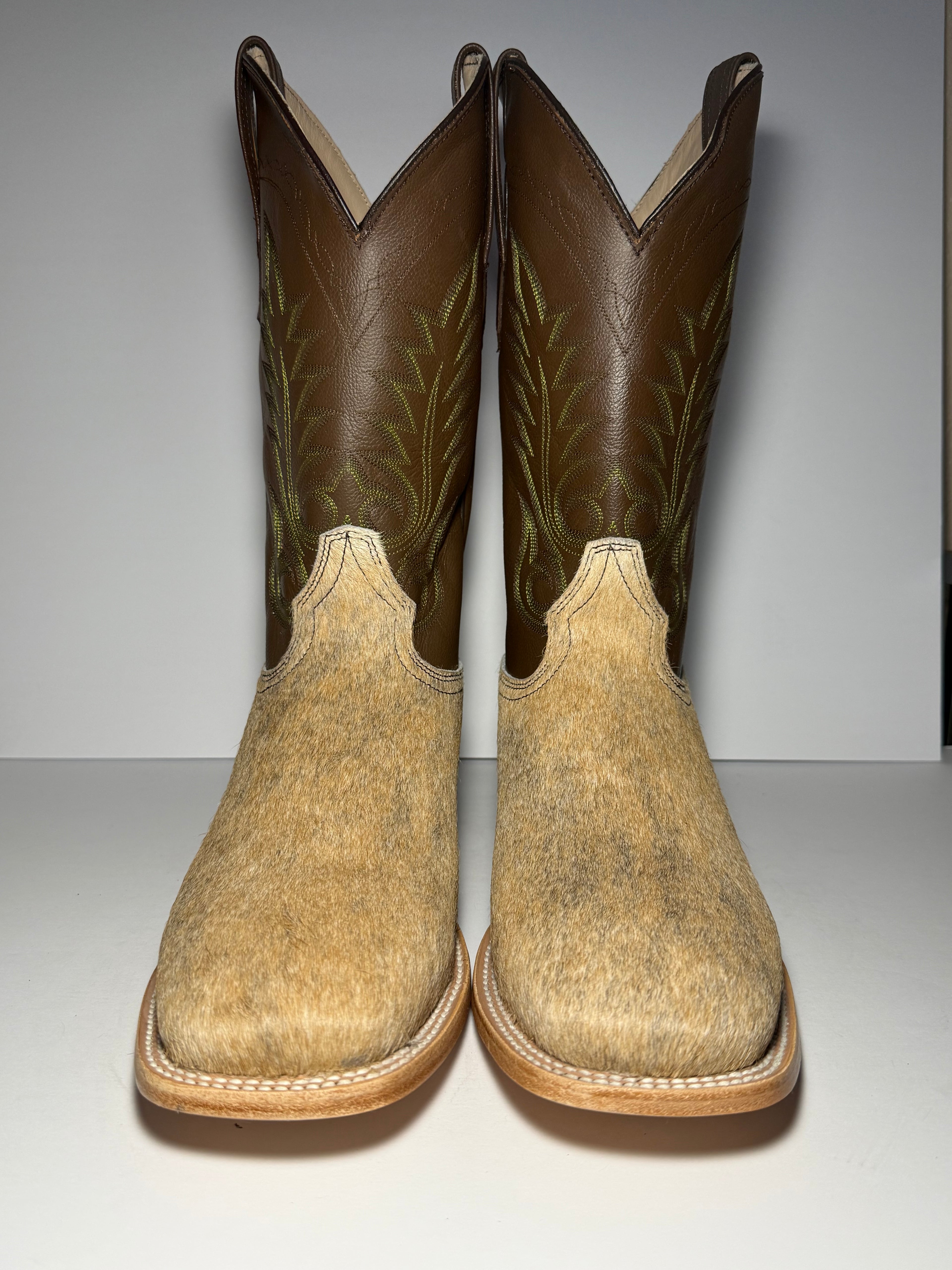 Cowhide Size 12