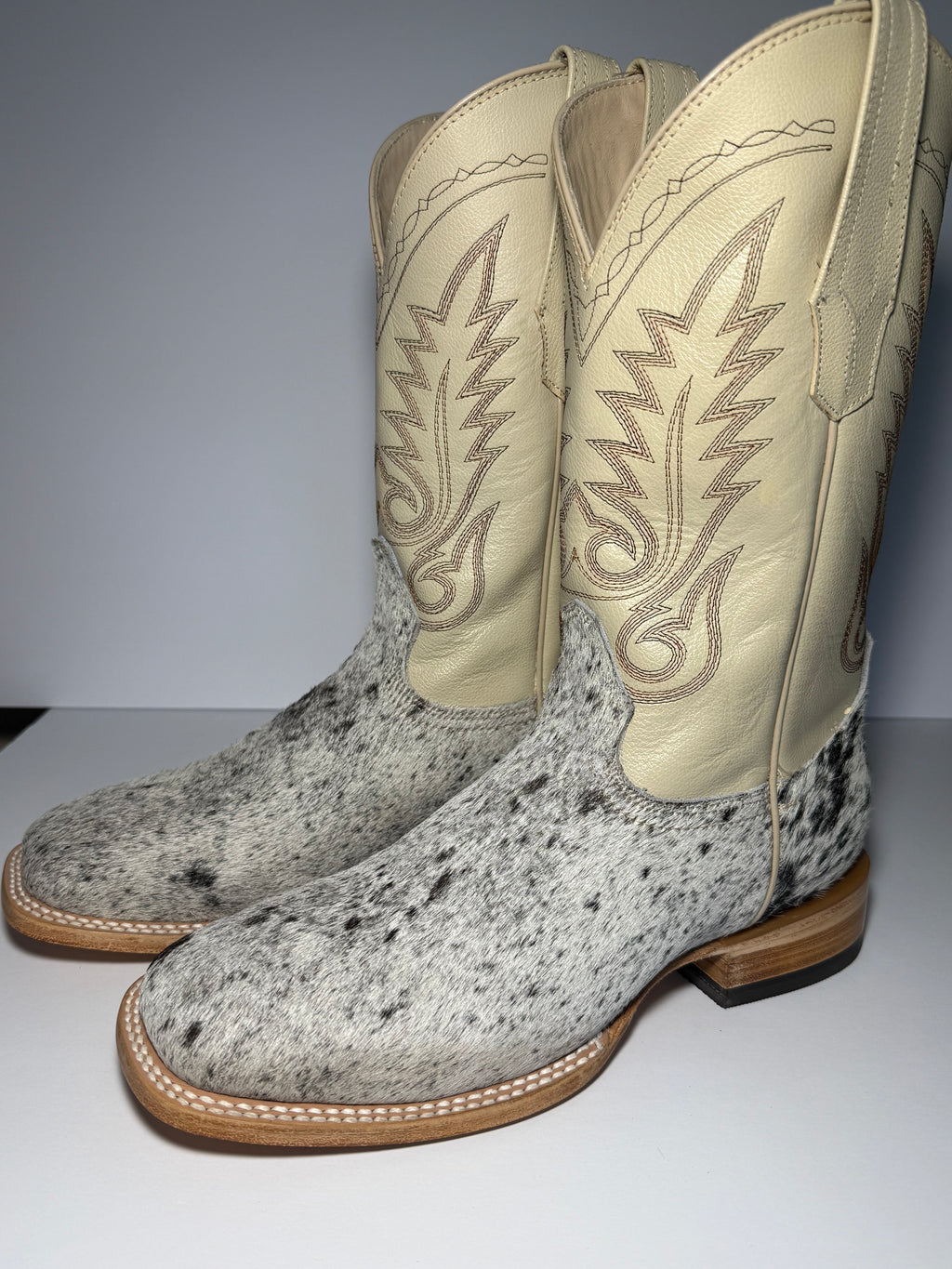 Cowhide Size 9