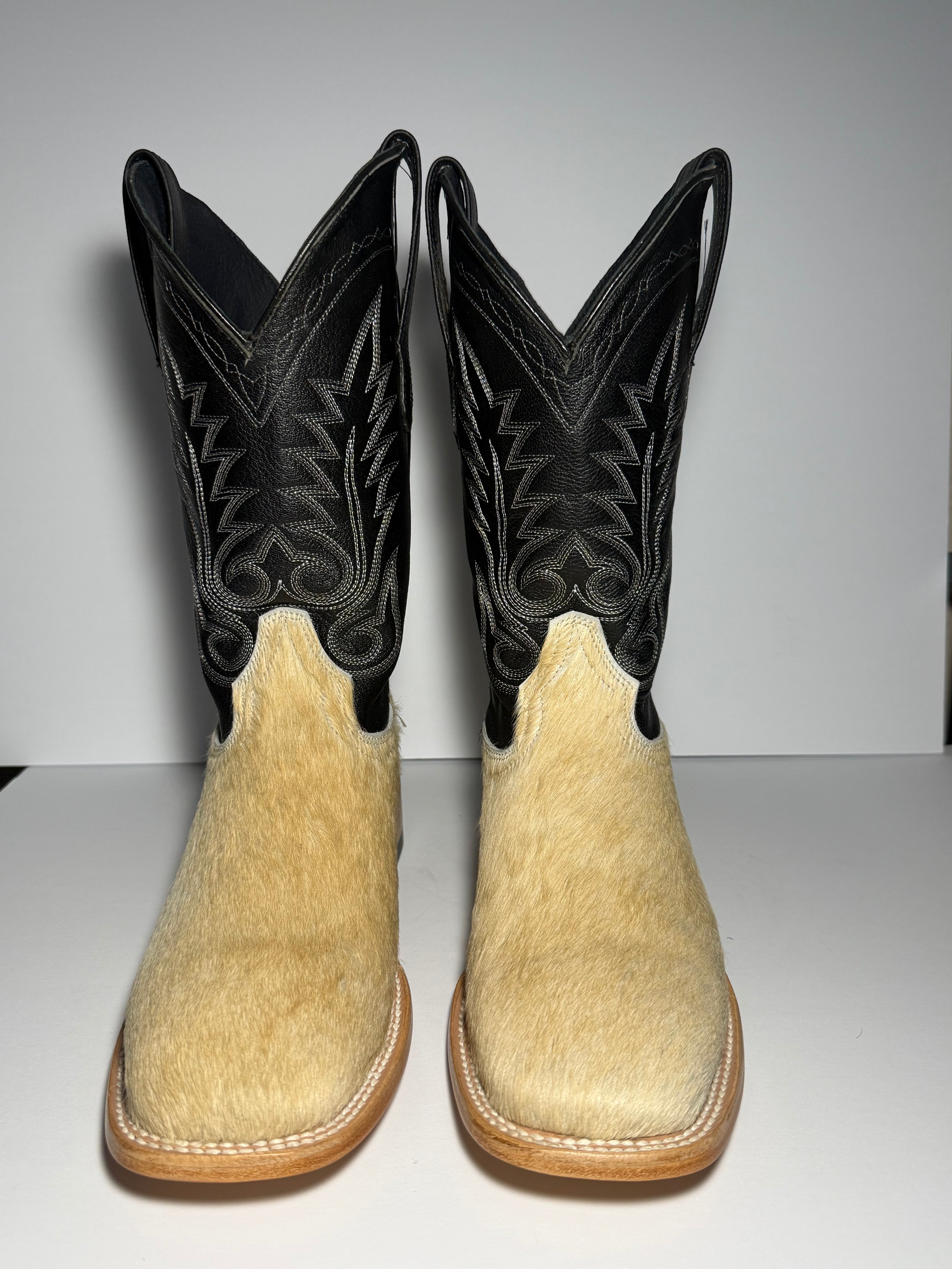 Cowhide Size 8.5