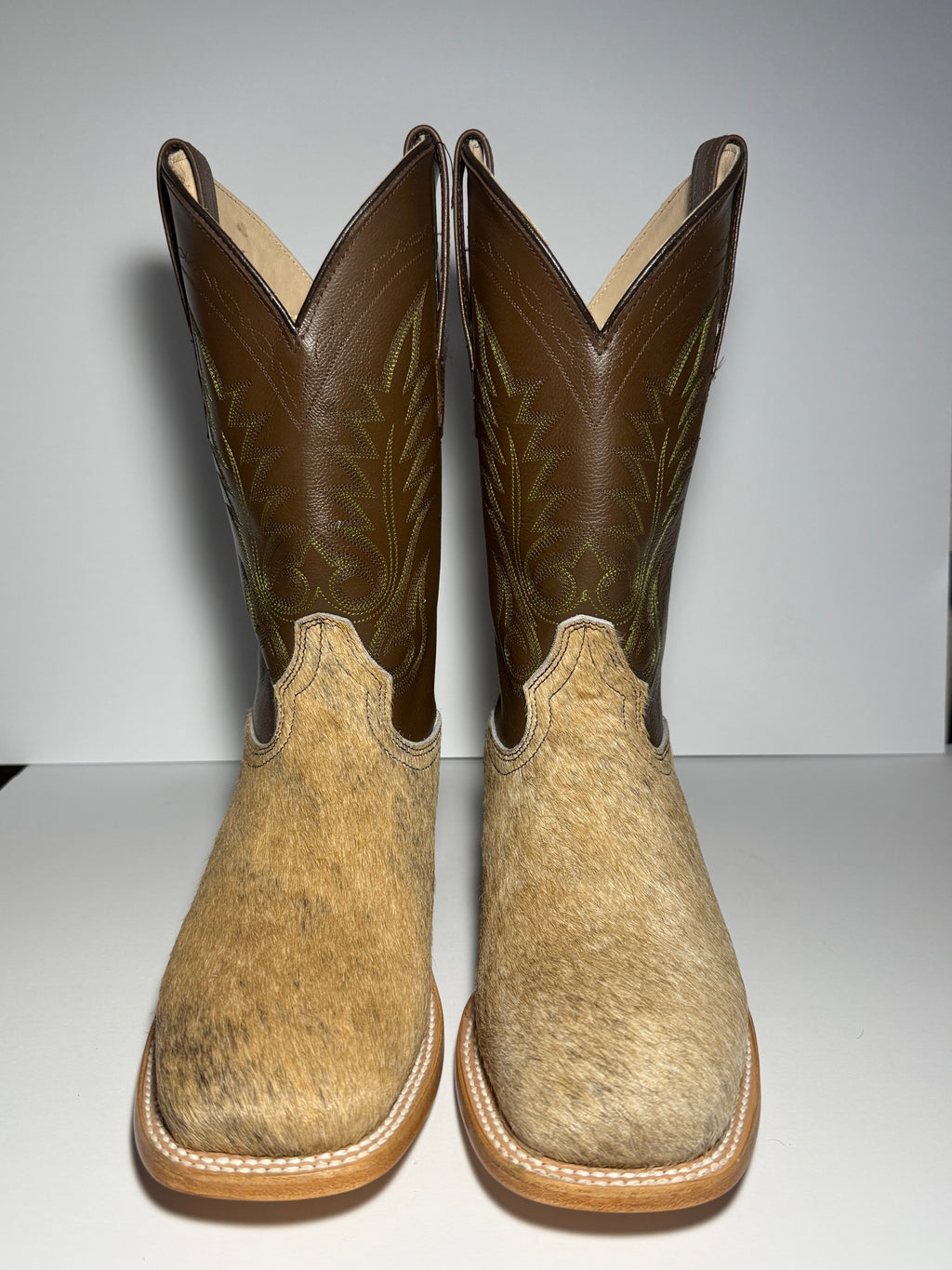 Cowhide Size 8.5