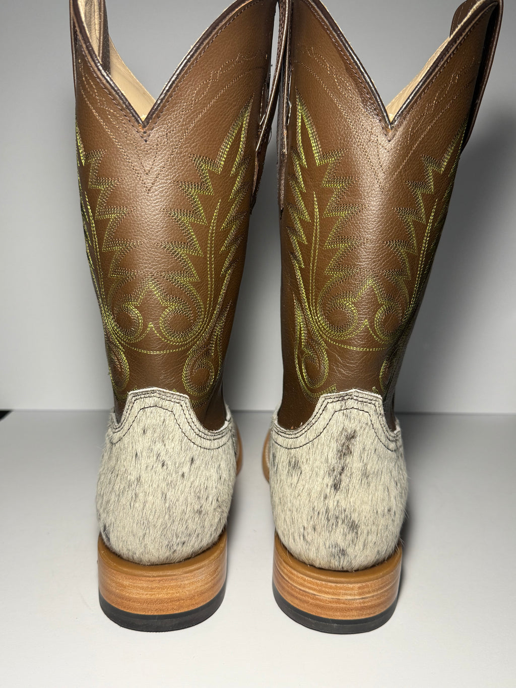 Cowhide Size 10