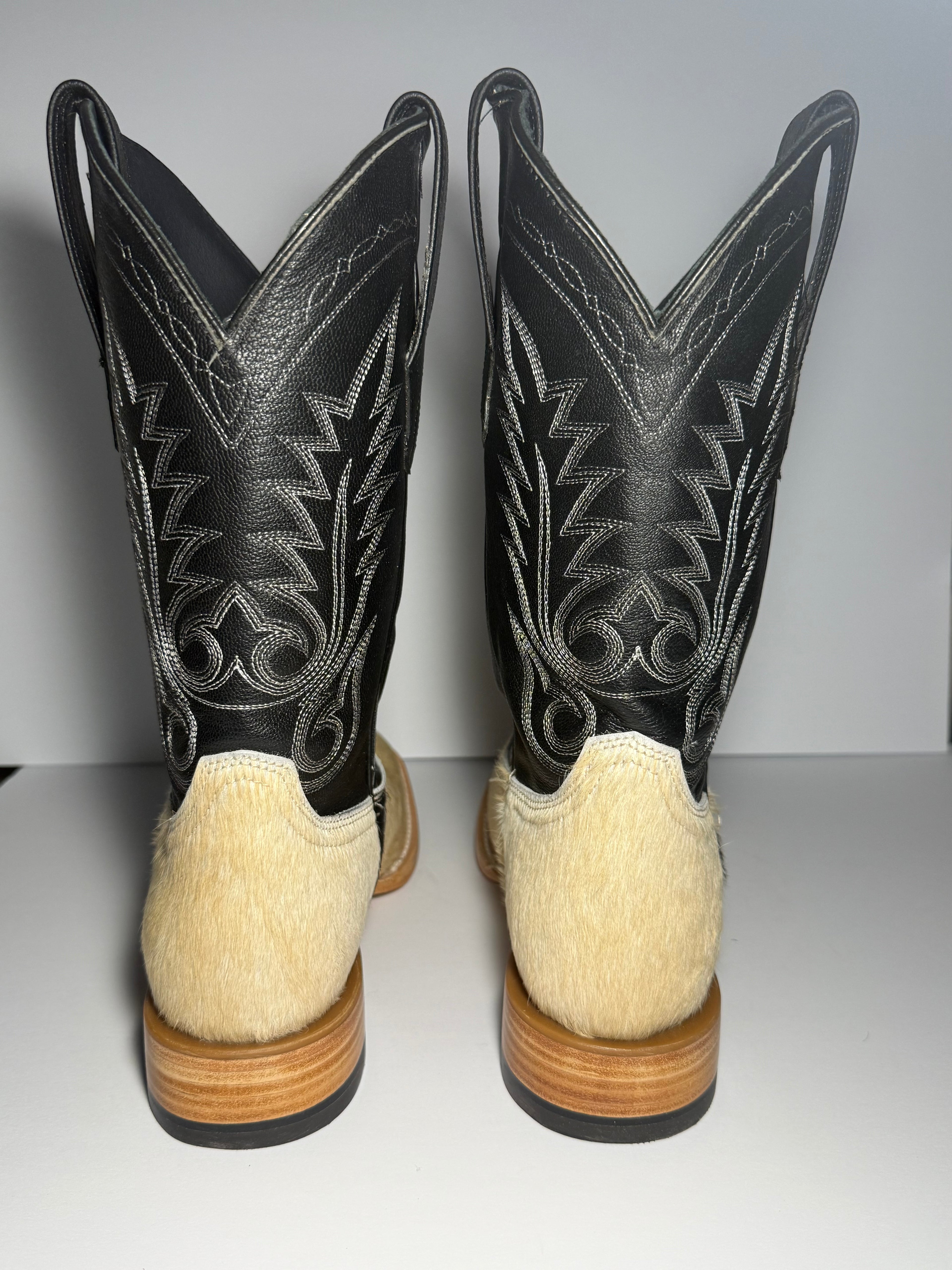 Cowhide Size 8.5