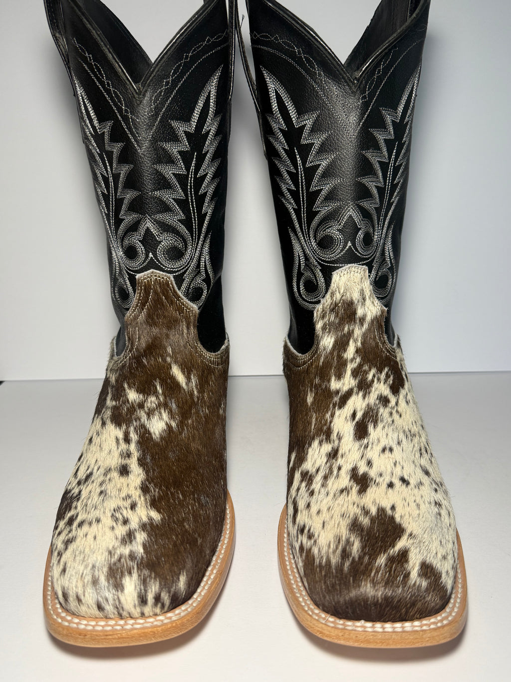 Cowhide Size 10.5