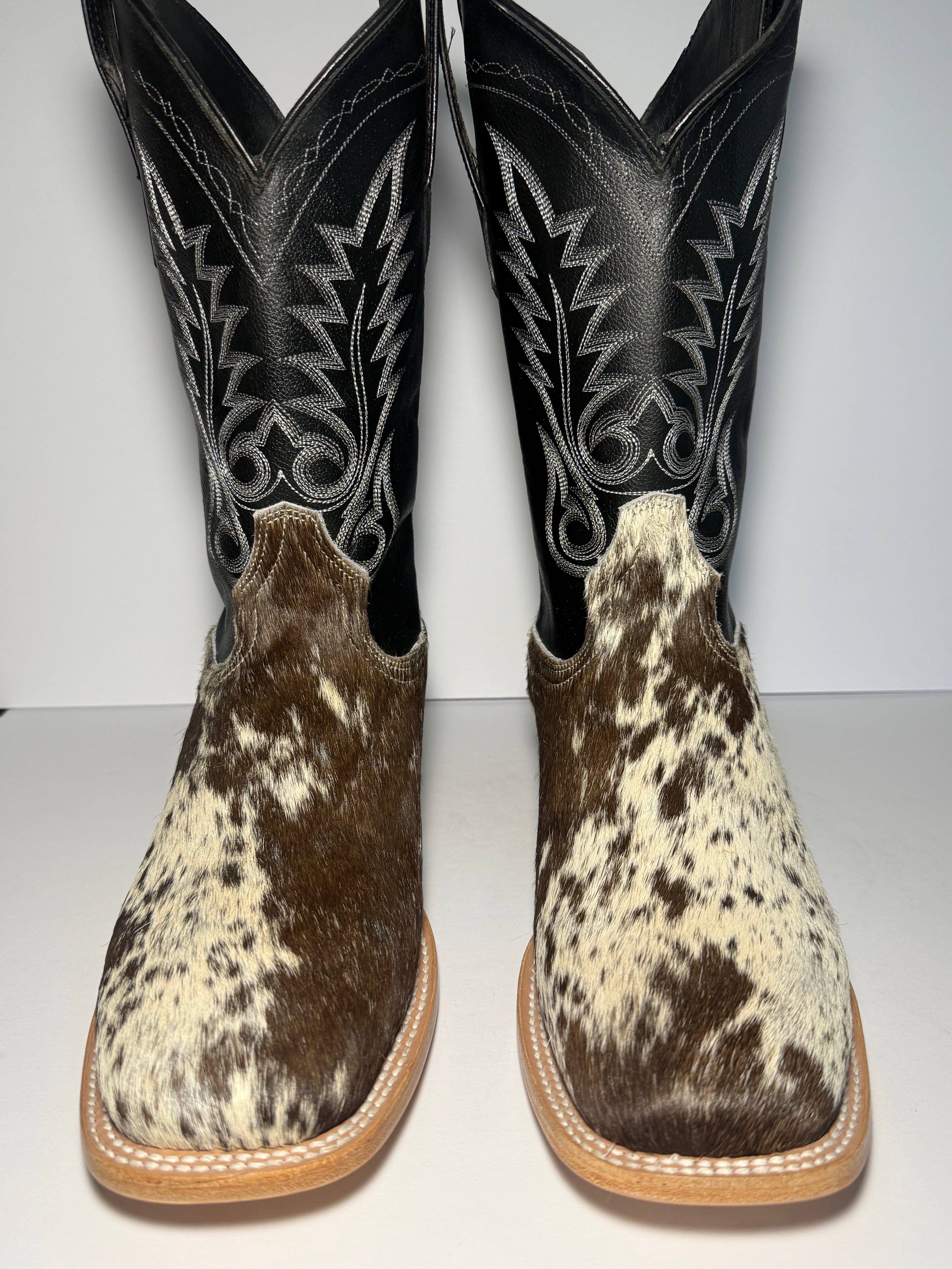 Cowhide Size 10.5