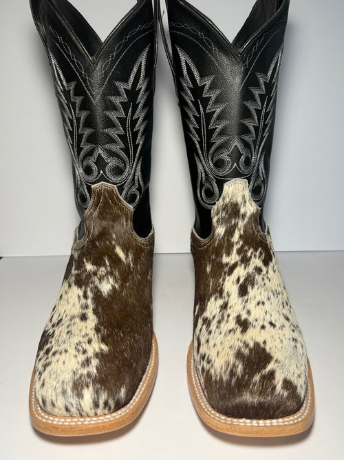 Cowhide Size 10.5