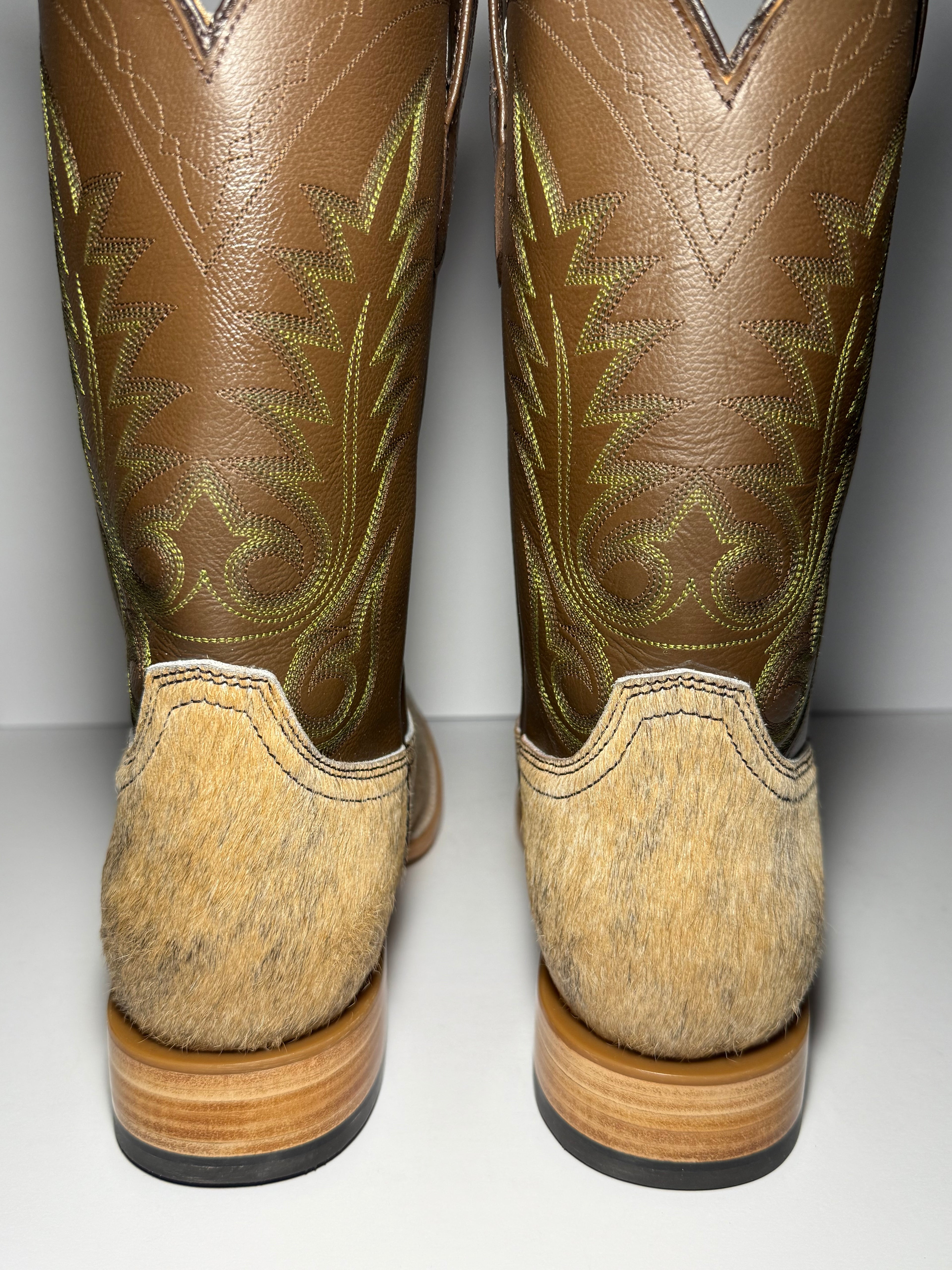 Cowhide Size 11
