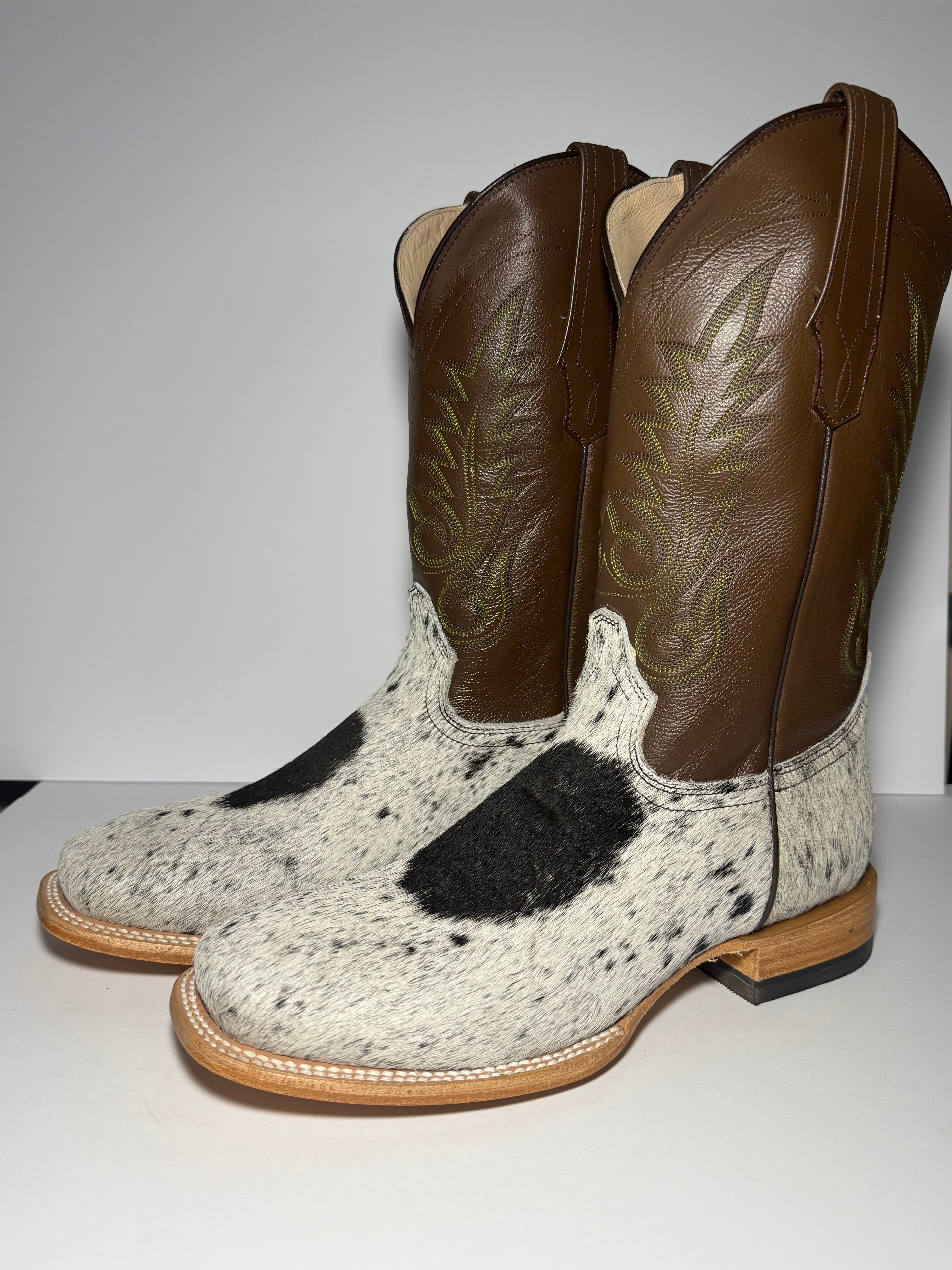 Cowhide Size 10