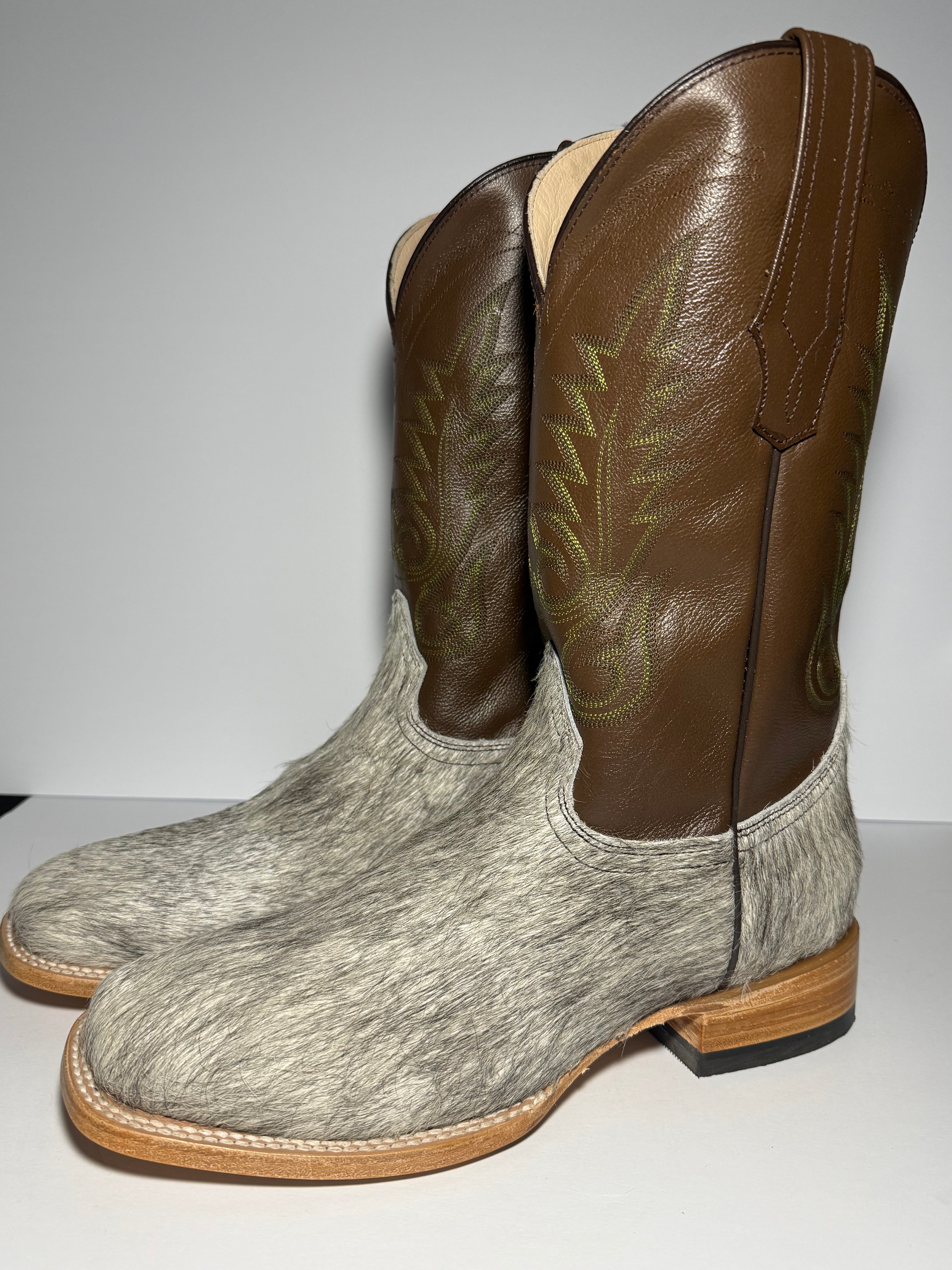 Cowhide Size 10