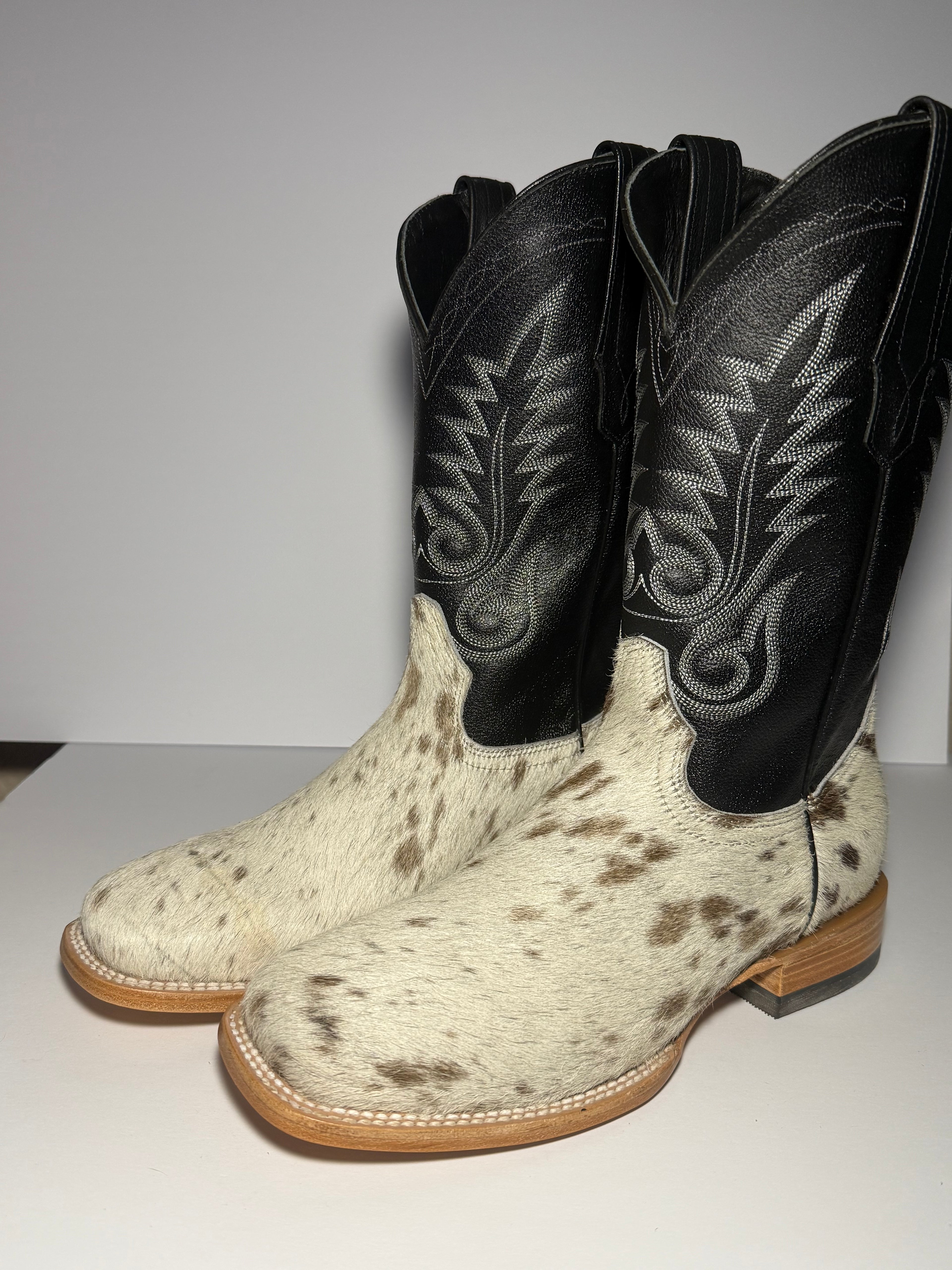 Cowhide Size 9