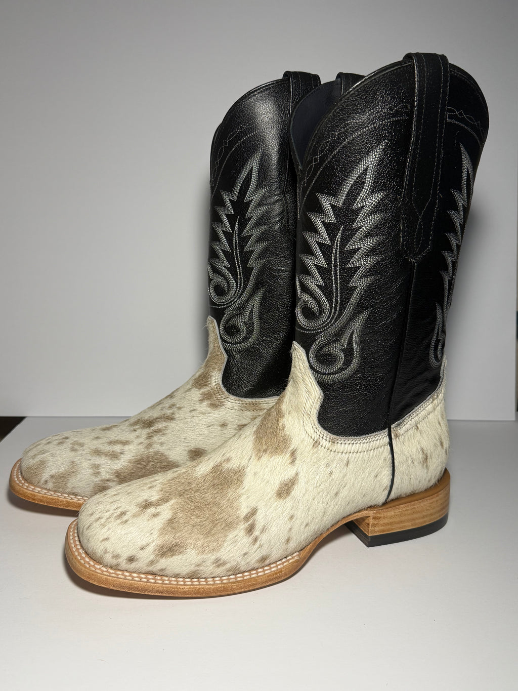 Cowhide Size 9
