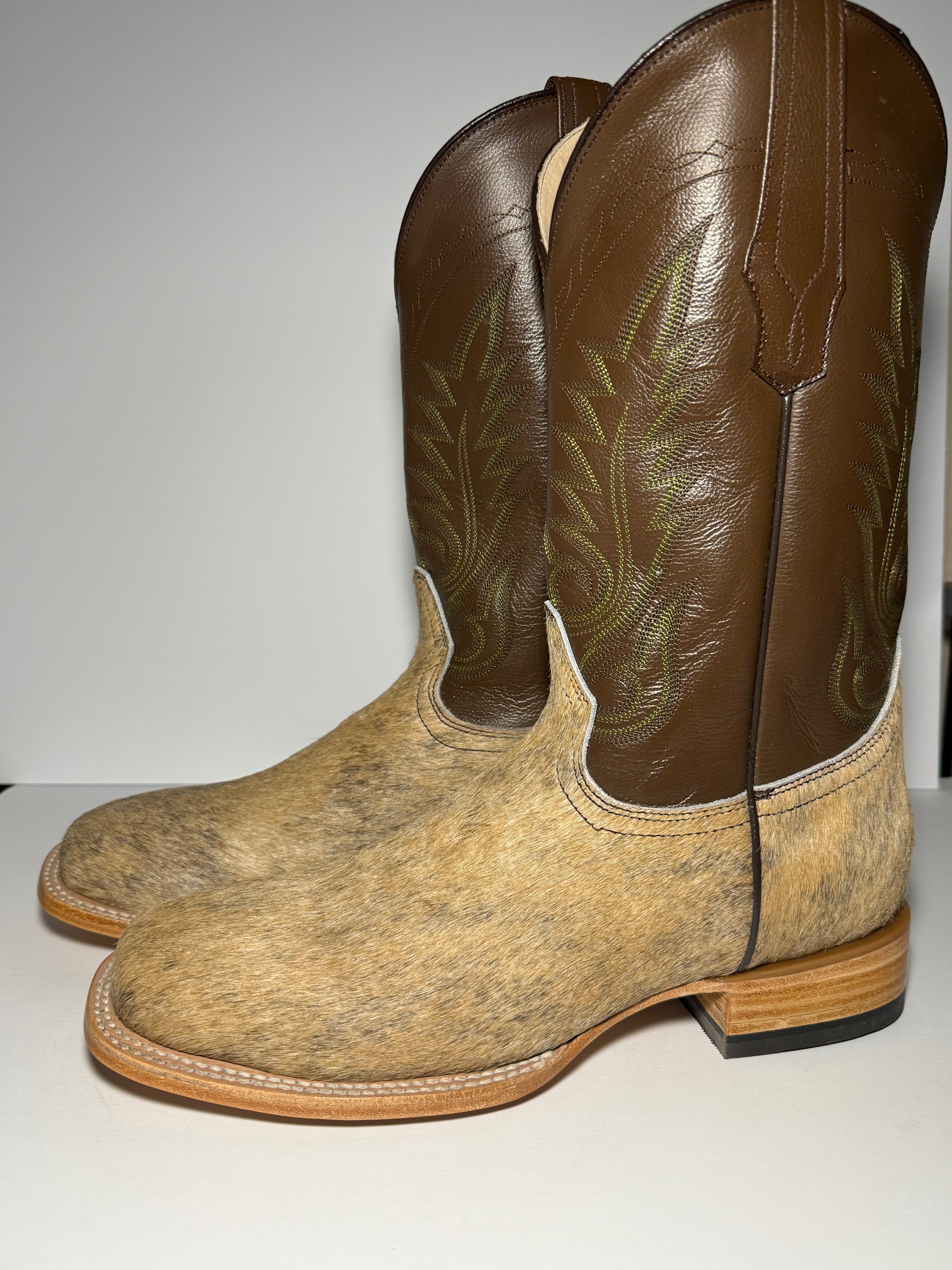 Cowhide Size 11