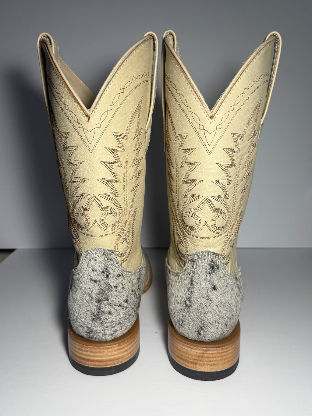 Cowhide Size 8