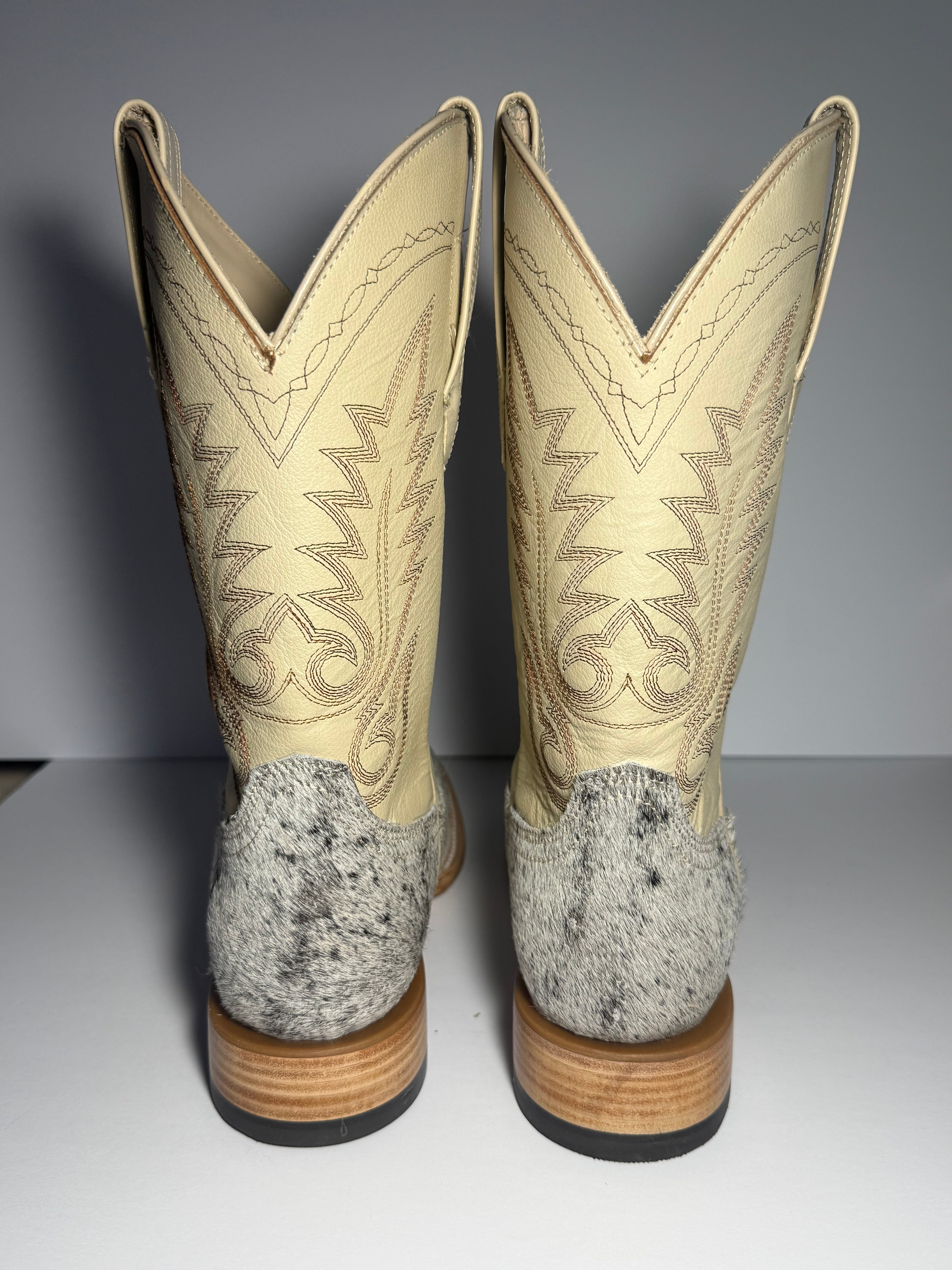 Cowhide Size 8