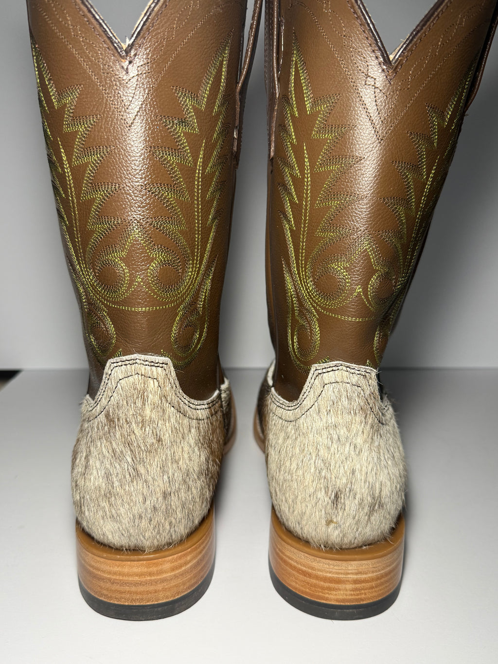 Cowhide Size 10