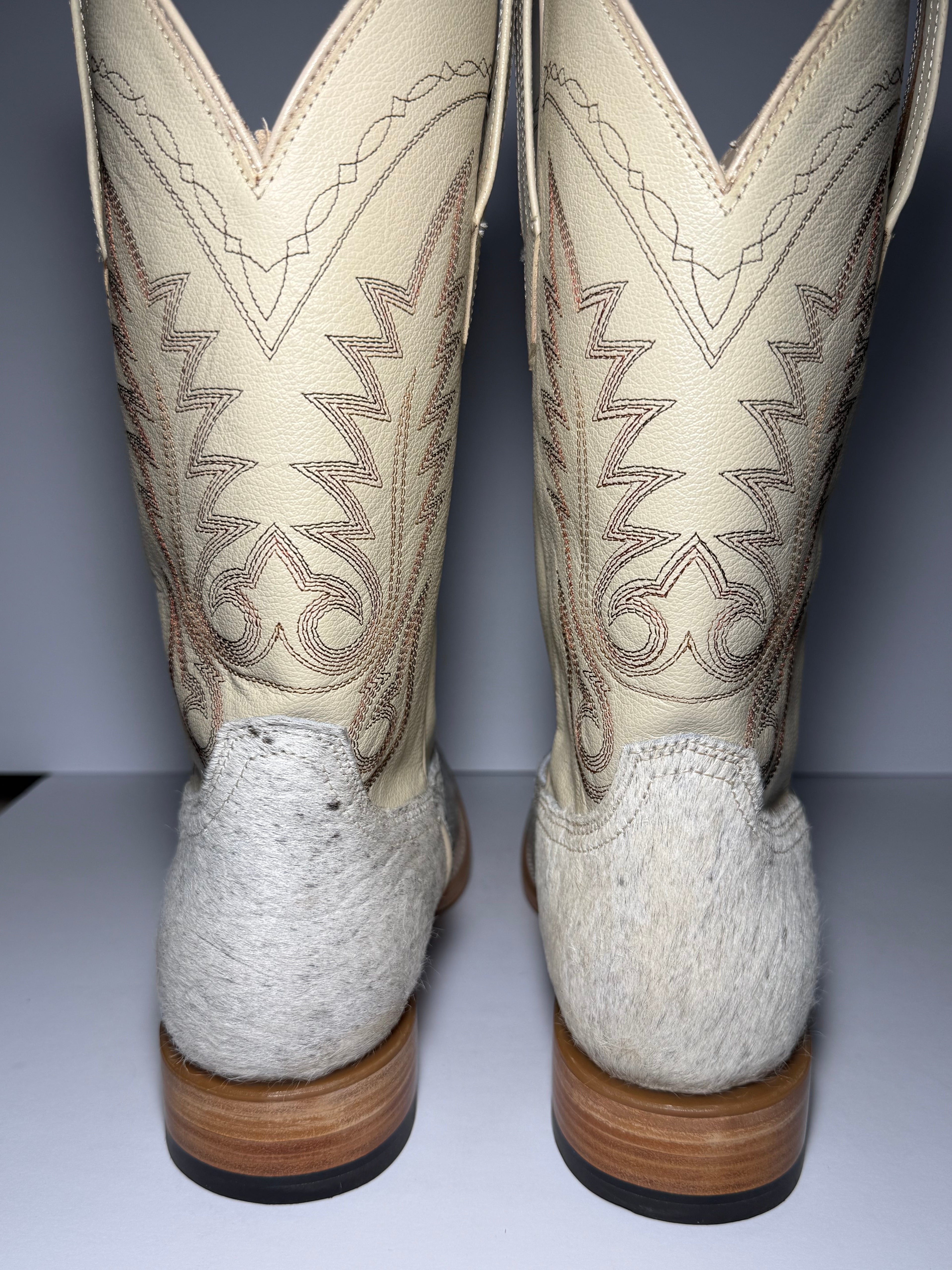 Cowhide Size 11