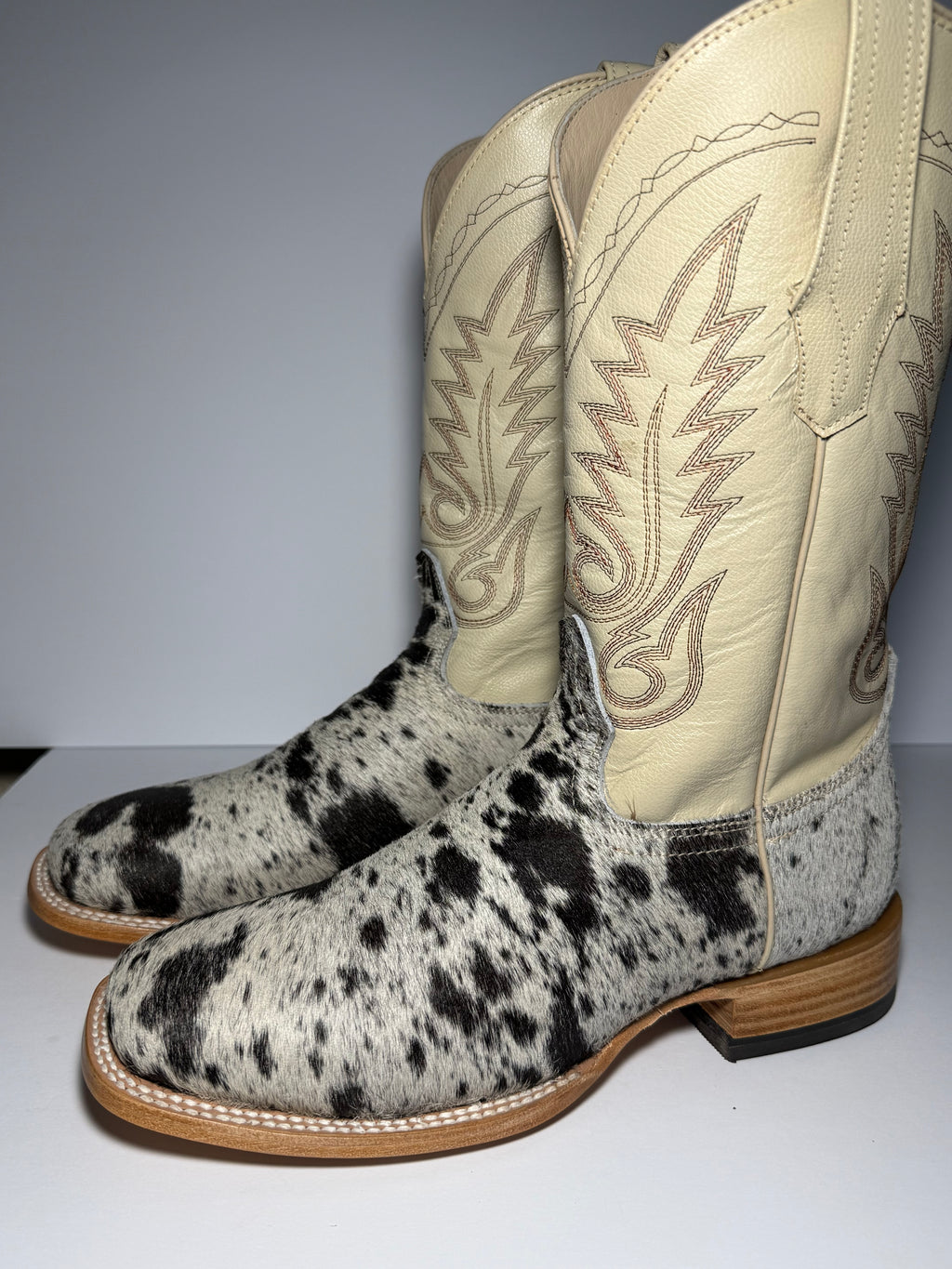 Cowhide Size 9.5