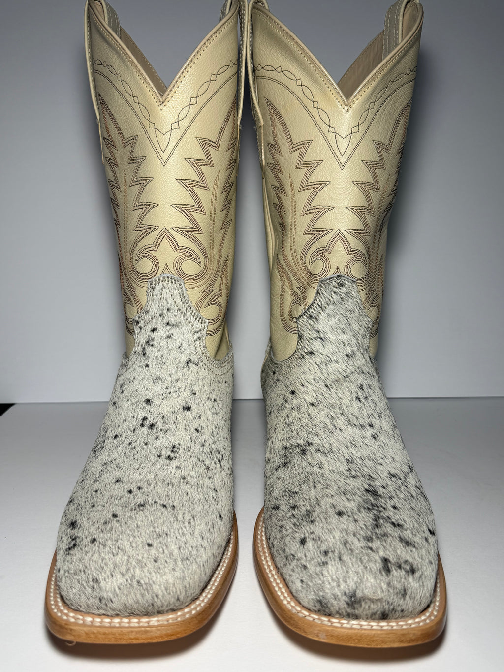Cowhide Size 11