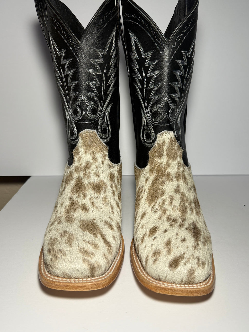 Cowhide Size 9.5