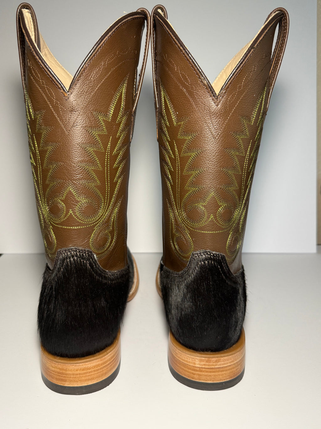 Cowhide Size 9