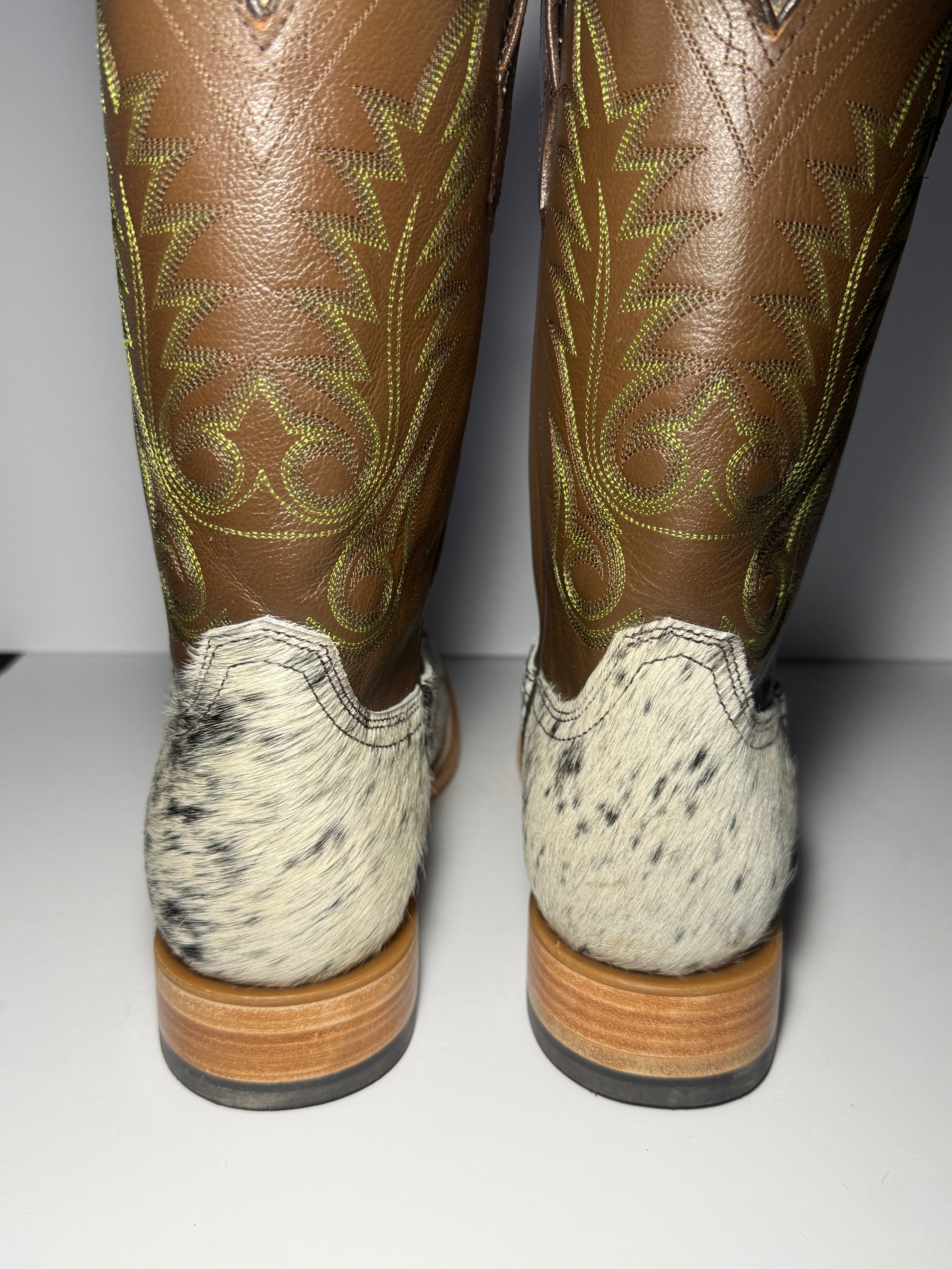 Cowhide Size 10