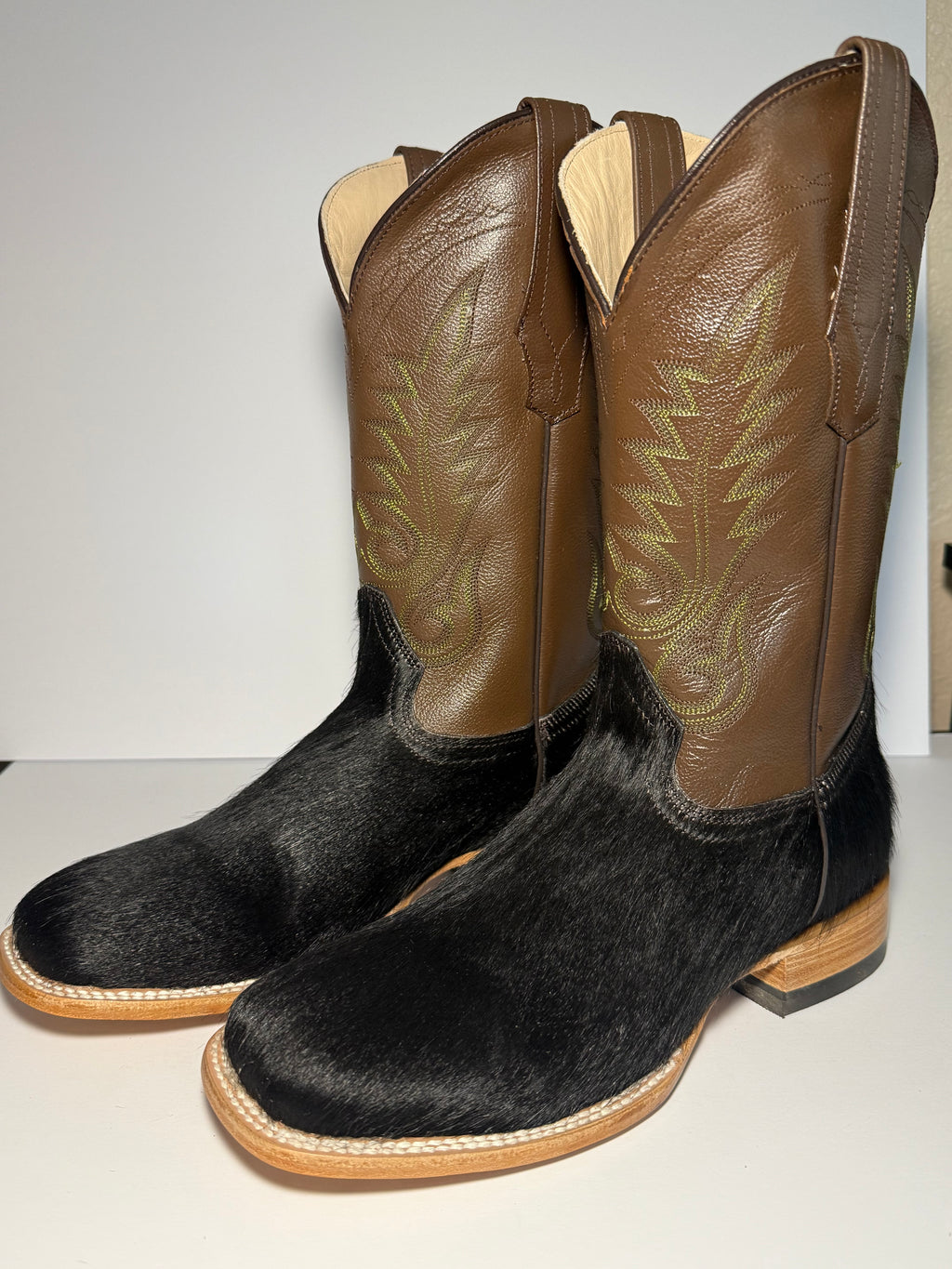 Cowhide Size 9
