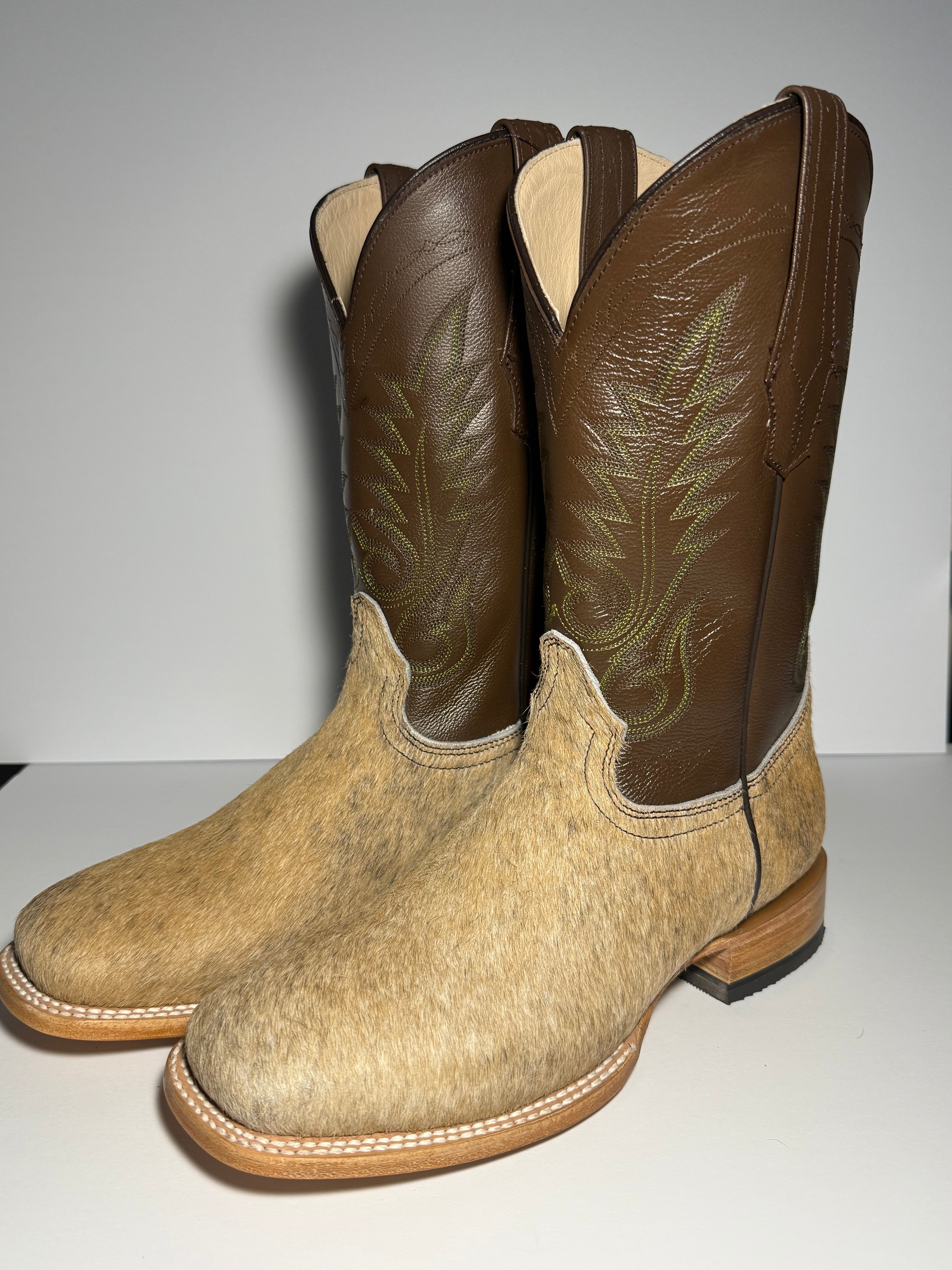 Cowhide Size 8.5
