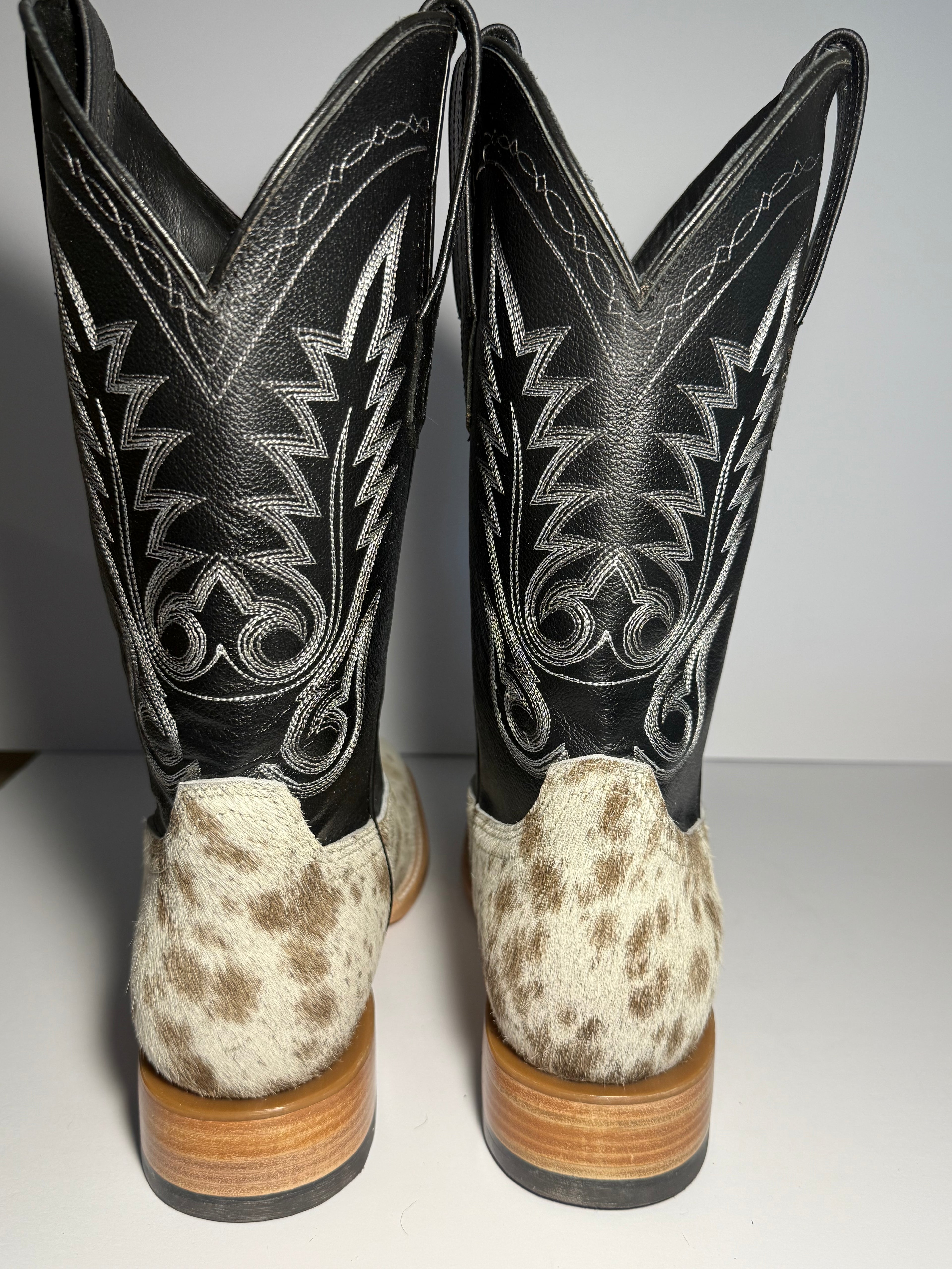 Cowhide Size 9