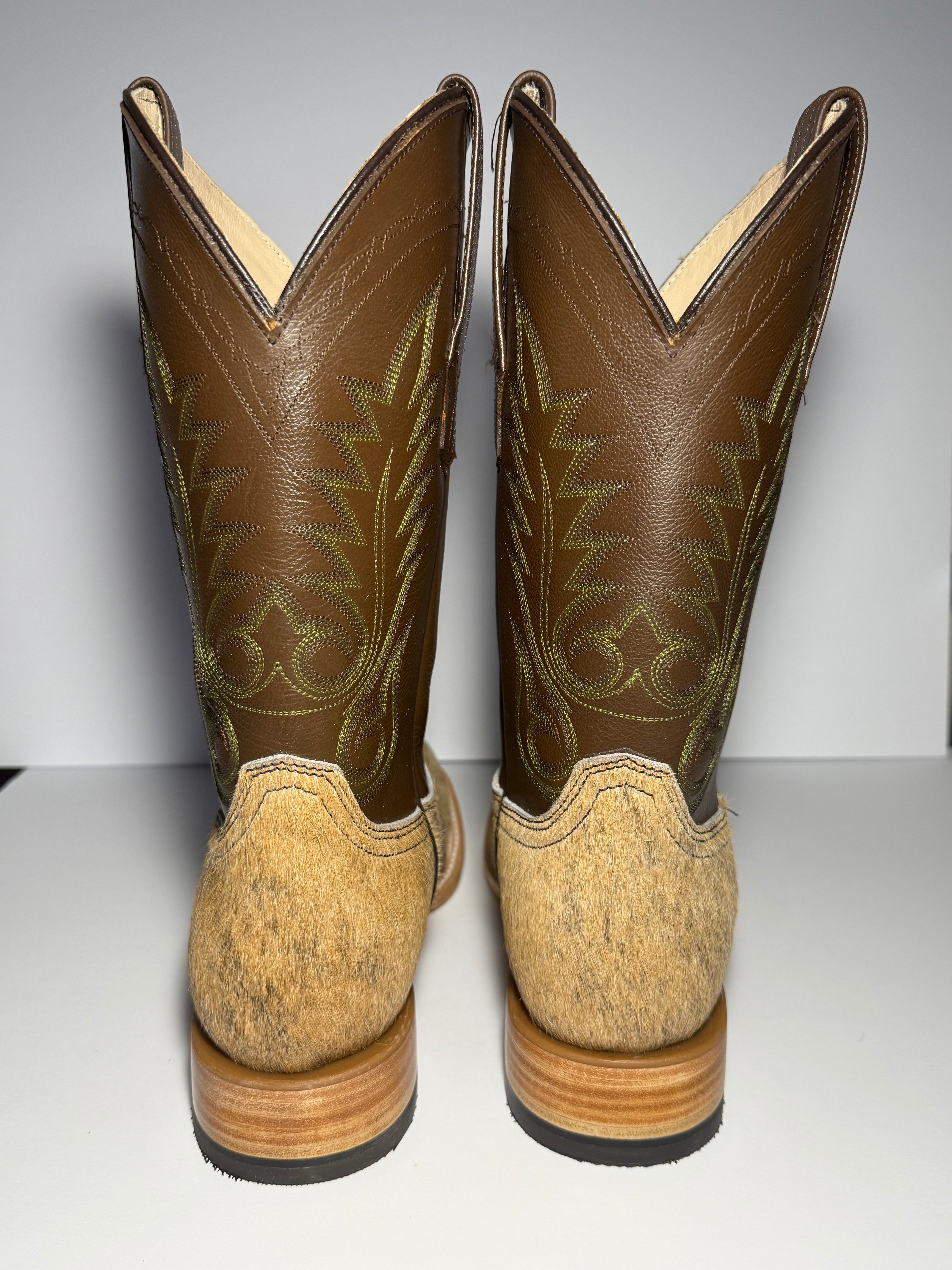 Cowhide Size 8.5