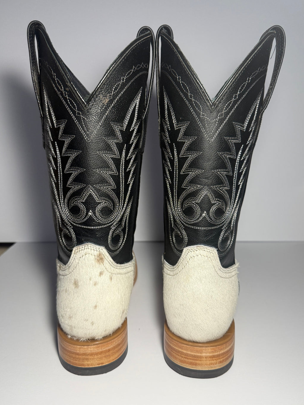 Cowhide Size 8