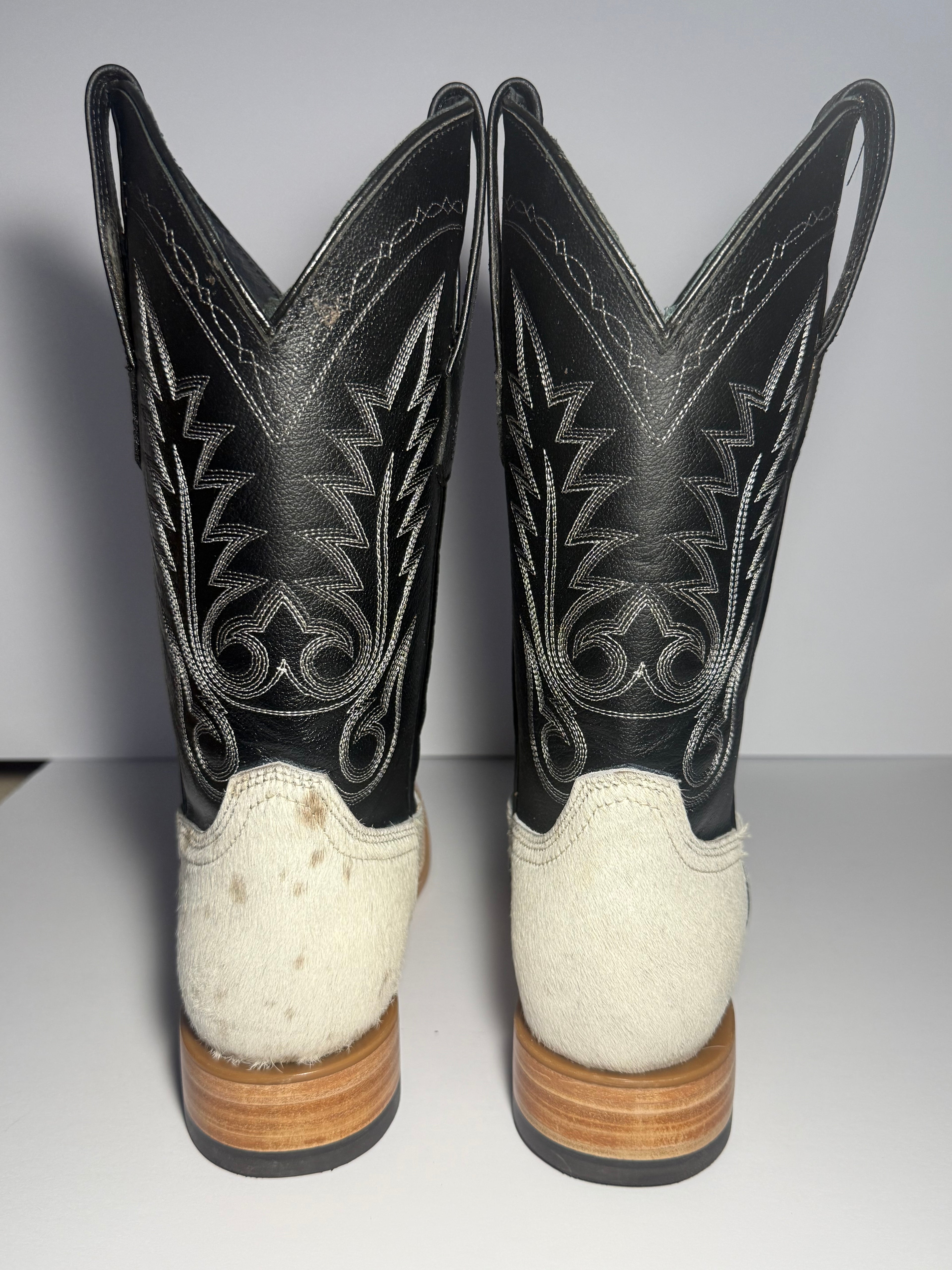 Cowhide Size 8