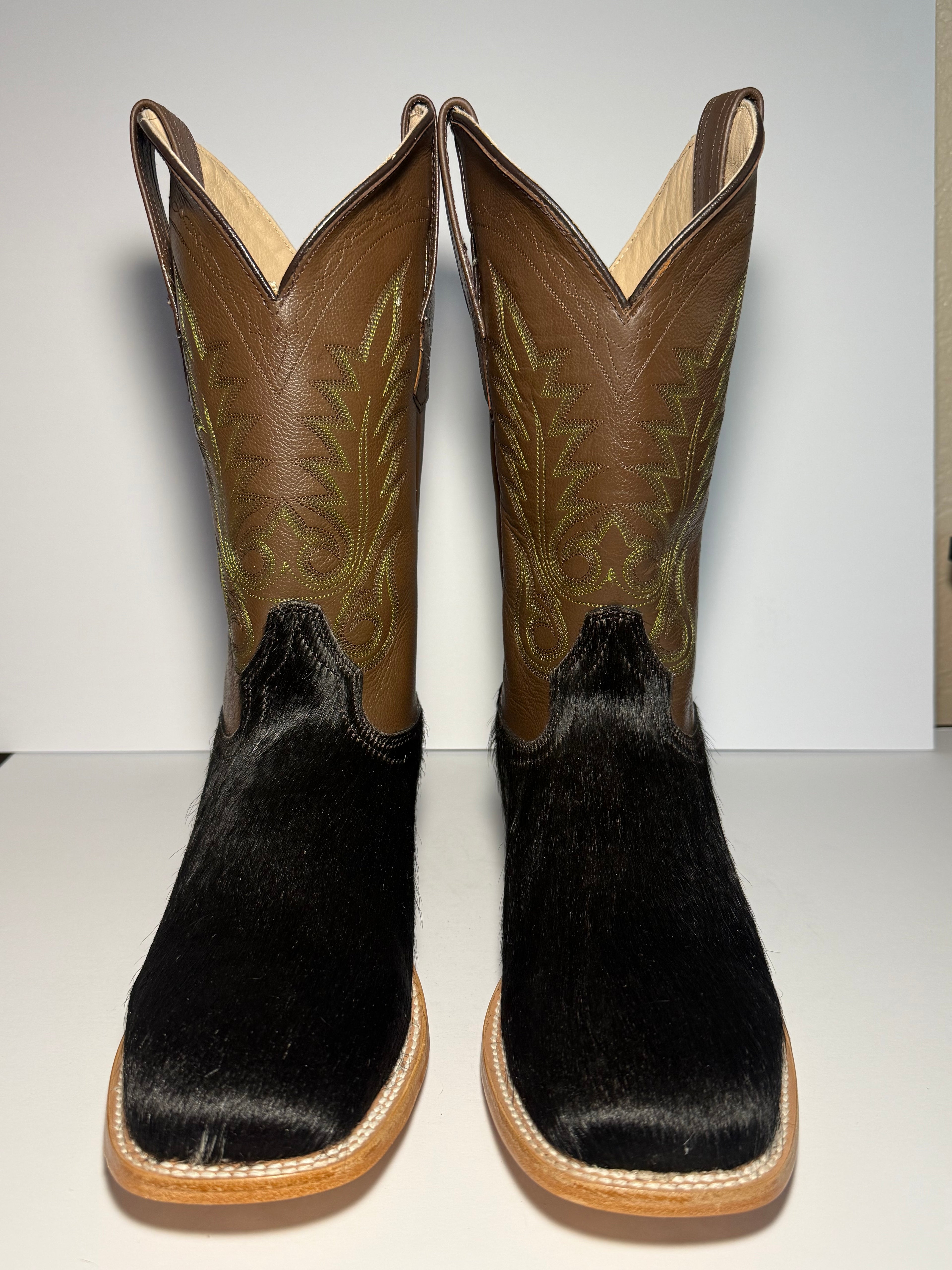Cowhide Size 9
