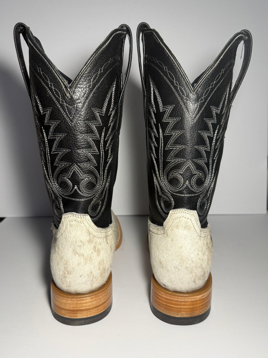 Cowhide Size 8.5