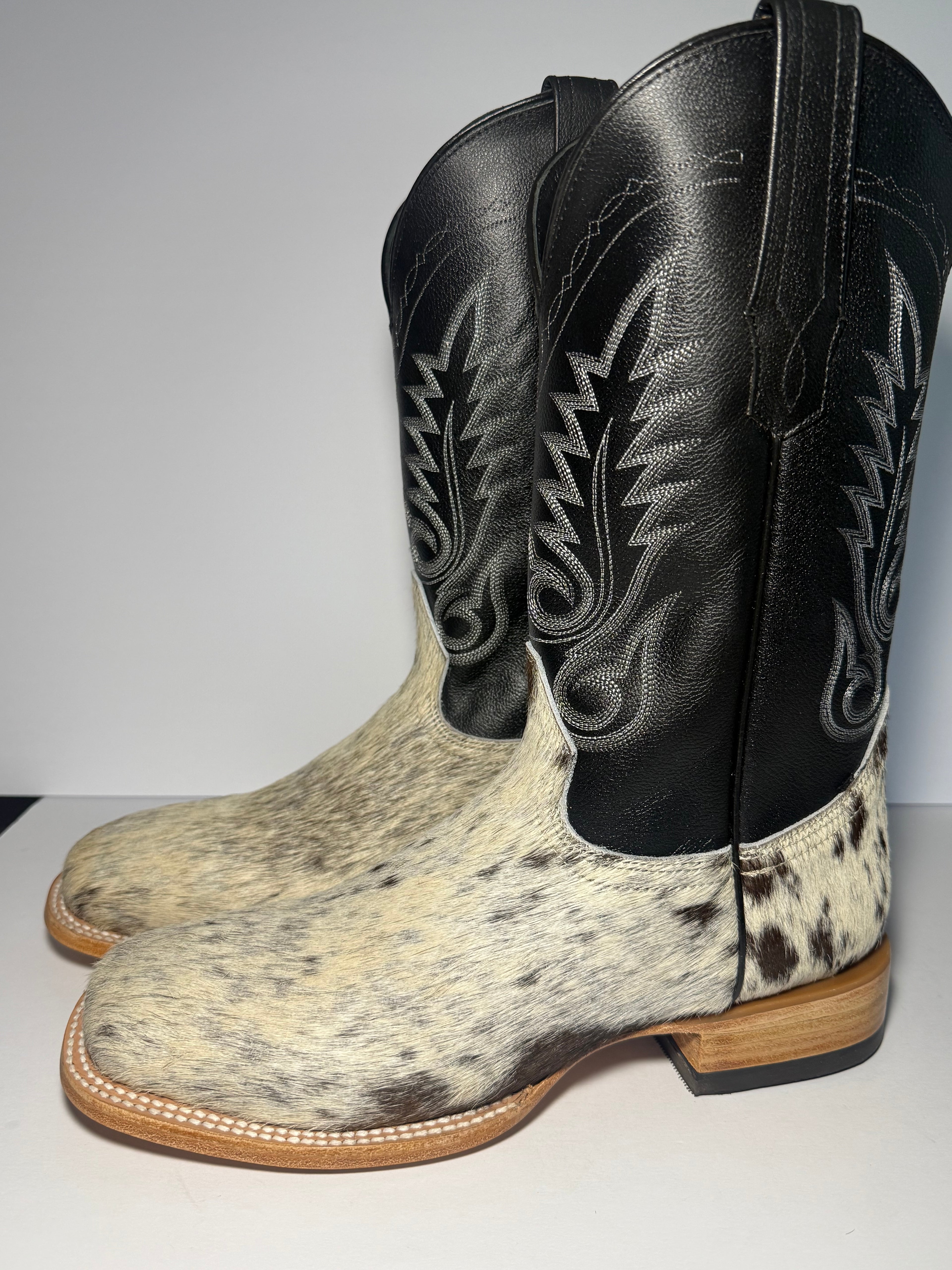Cowhide Size 10.5