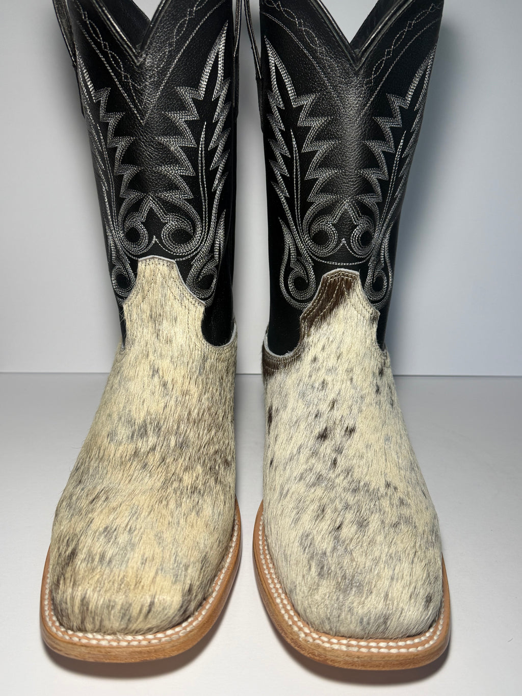 Cowhide Size 10.5