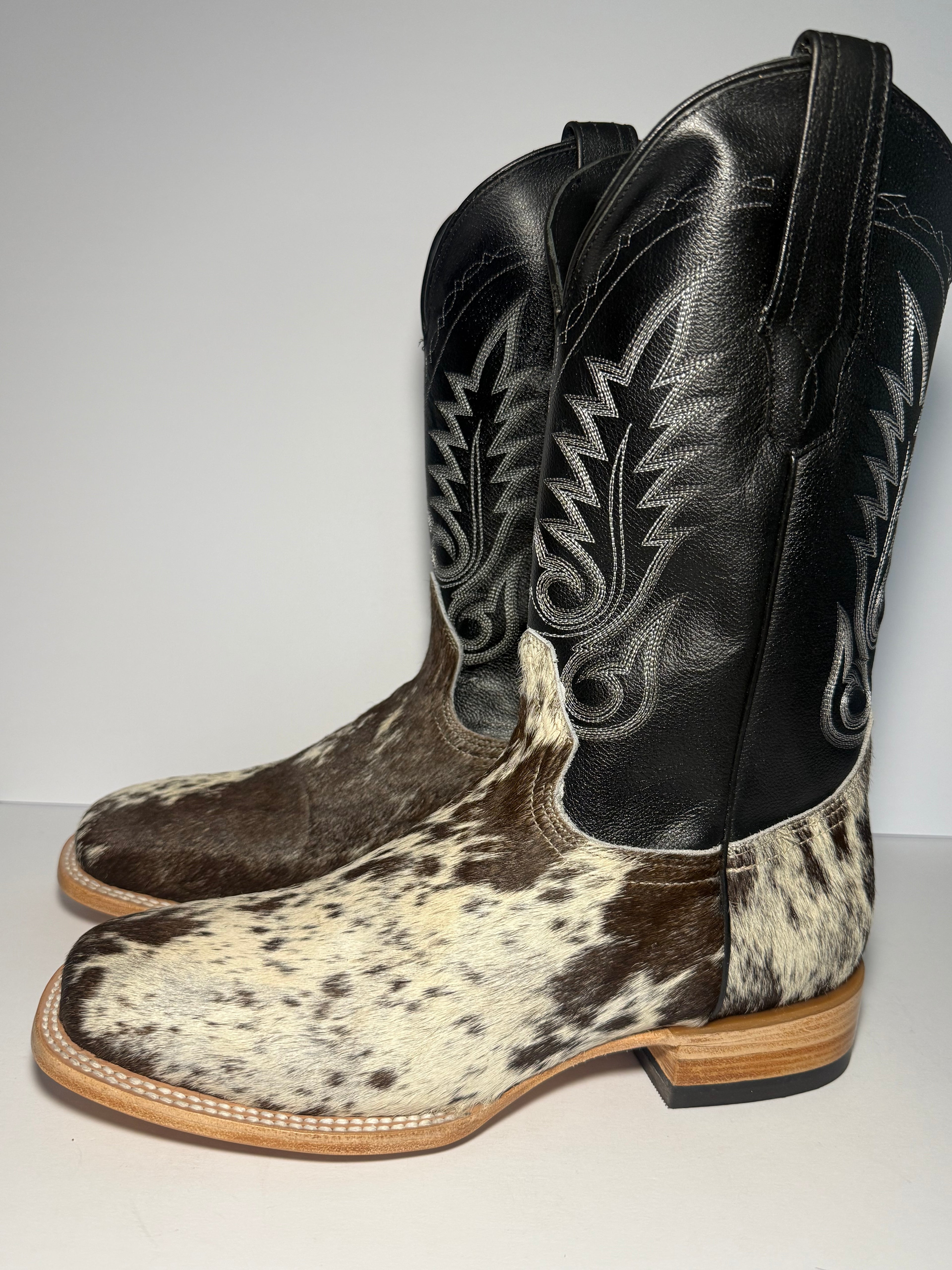 Cowhide Size 10.5