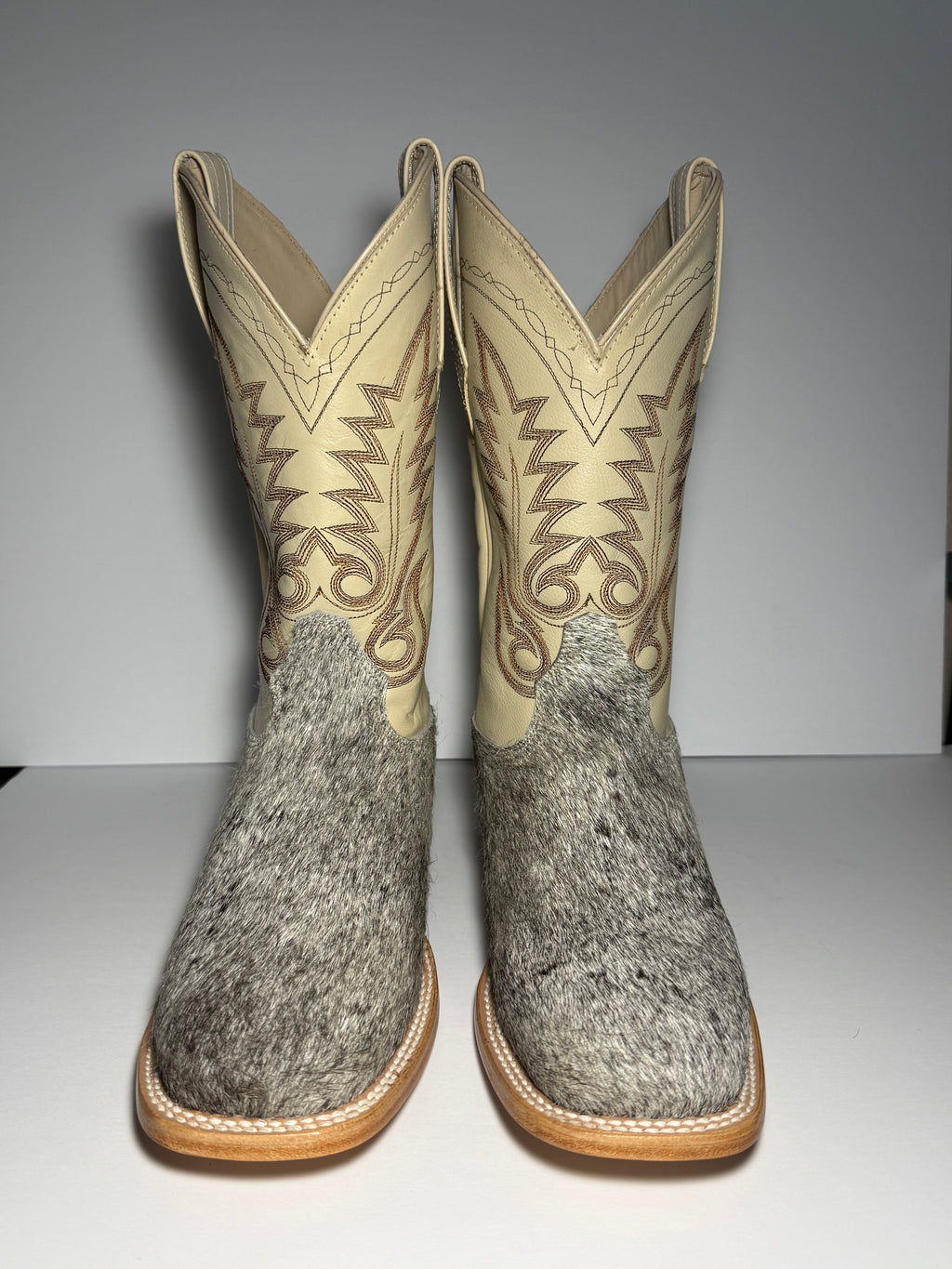 Cowhide Size 8.5